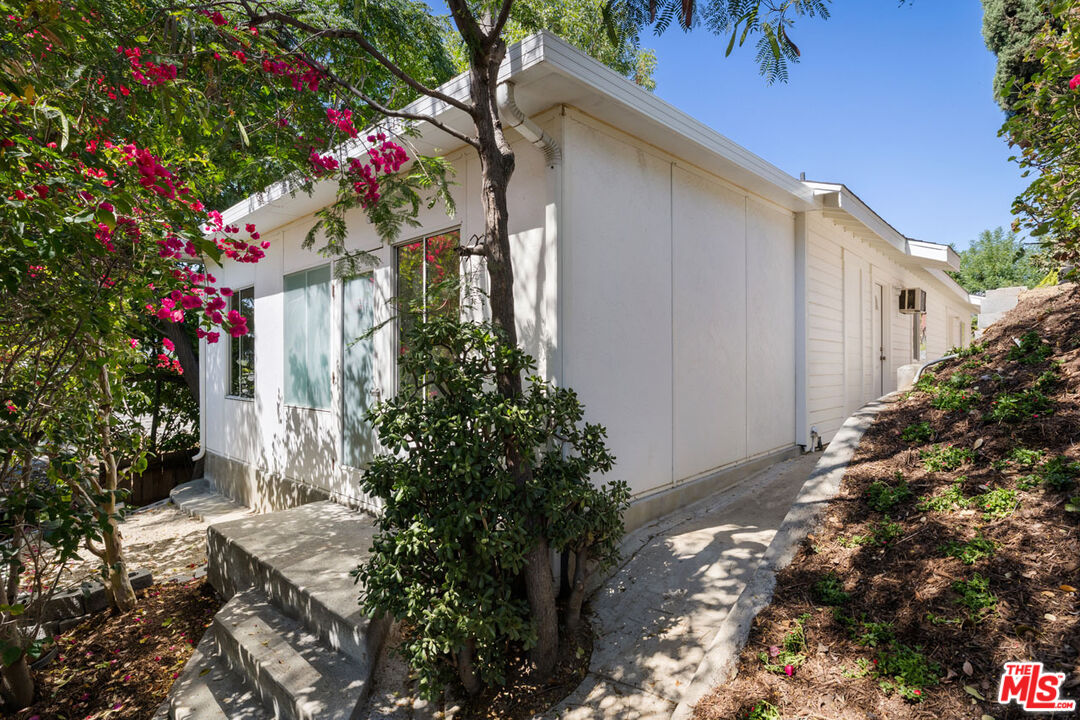 1428 El Paso Dr