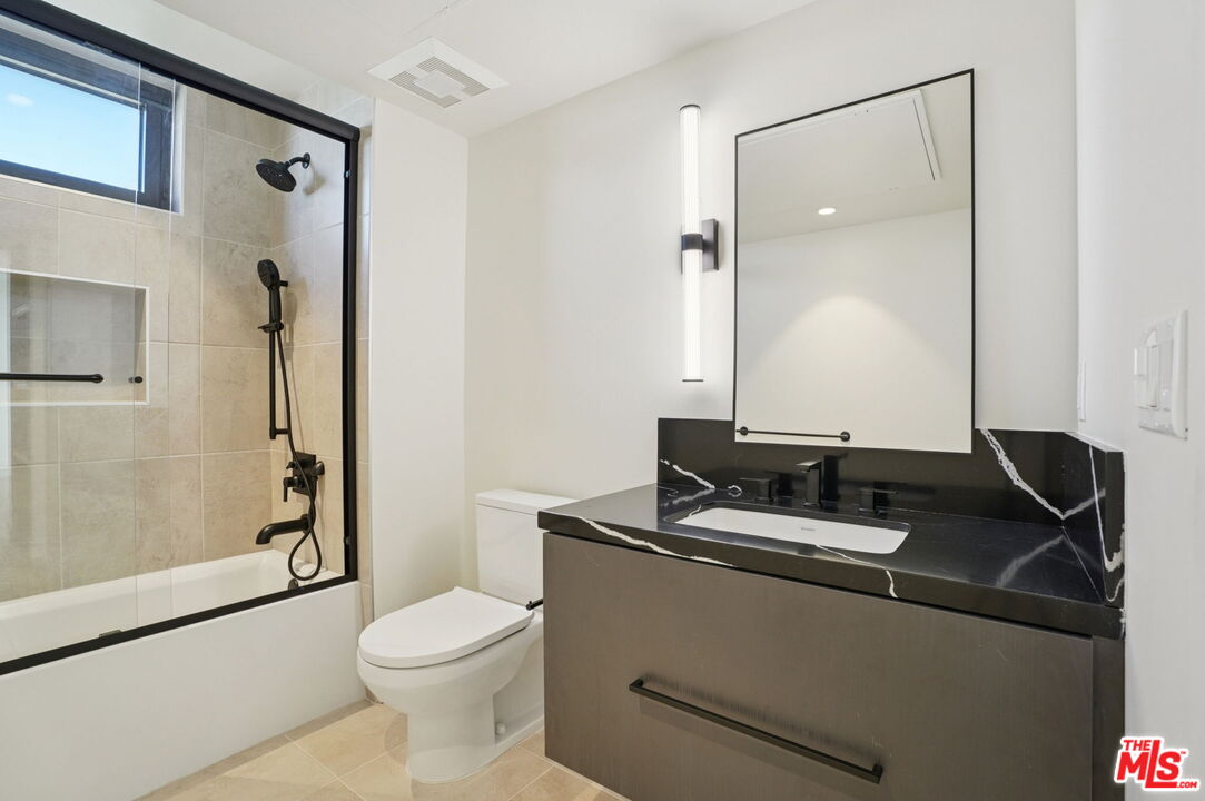 1110 S Spaulding Ave Unit: 103