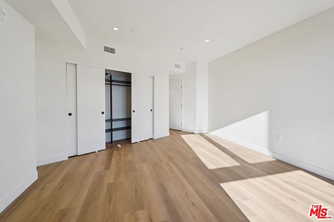 1110 S Spaulding Ave Unit: PH5