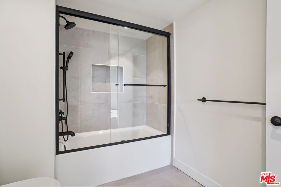 1110 S Spaulding Ave Unit: PH5