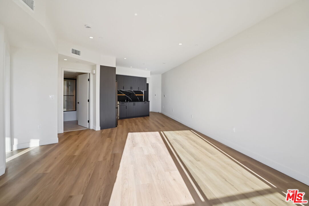 1110 S Spaulding Ave Unit: PH5