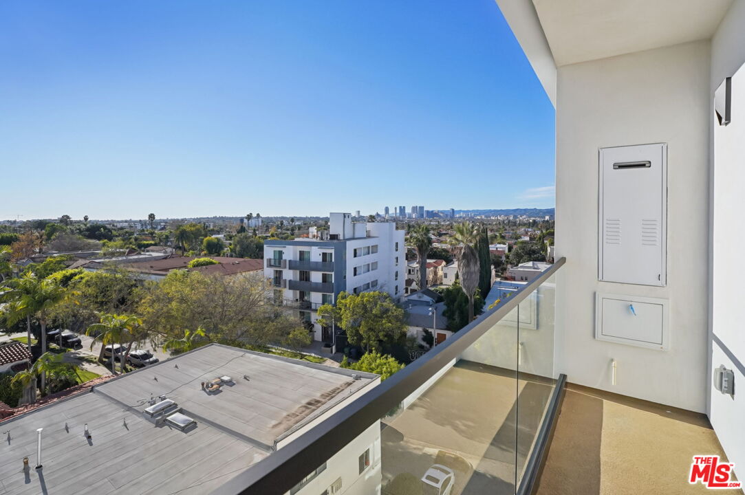 1110 S Spaulding Ave Unit: PH5