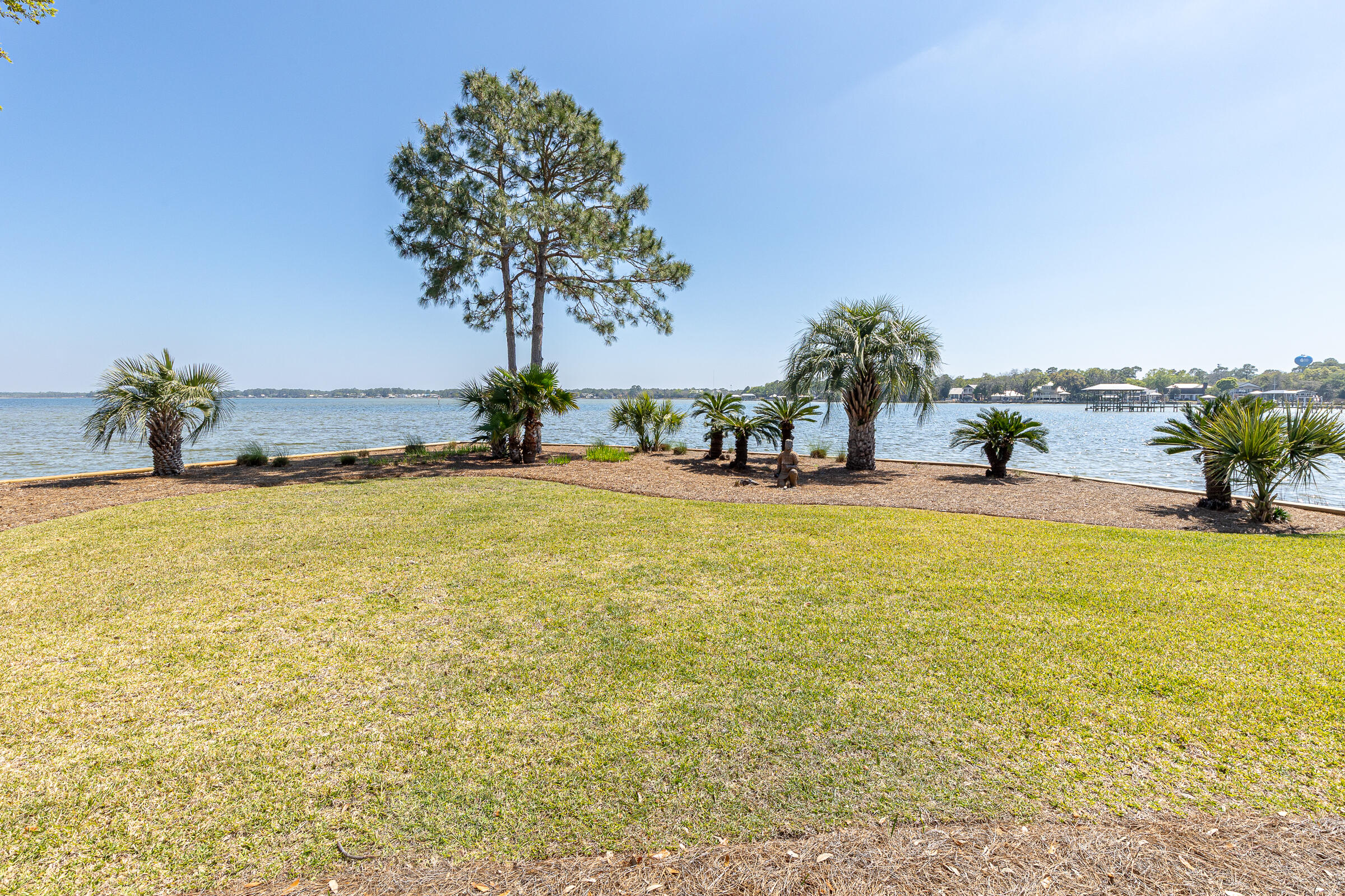 1806 Driftwood Point Road