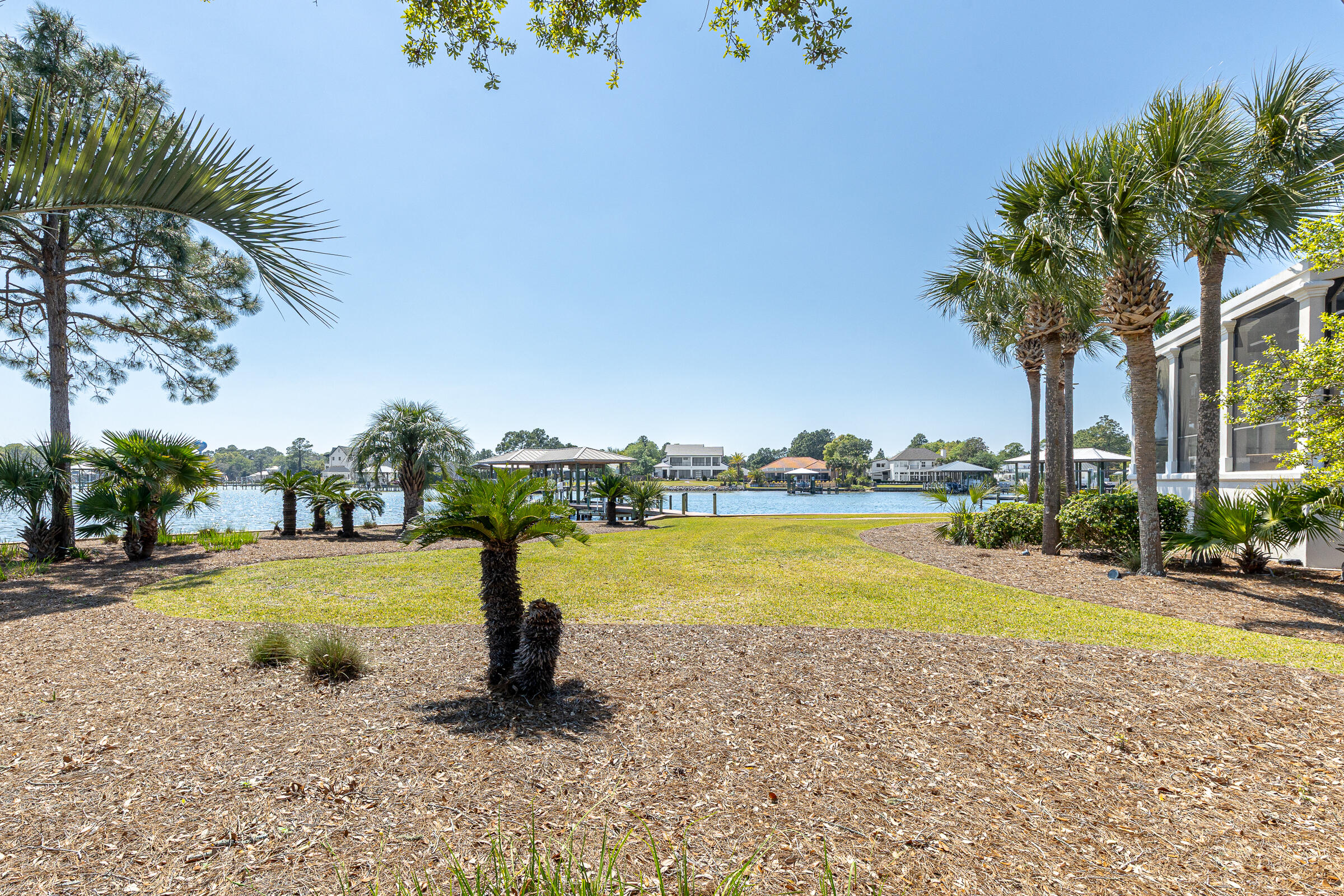 1806 Driftwood Point Road