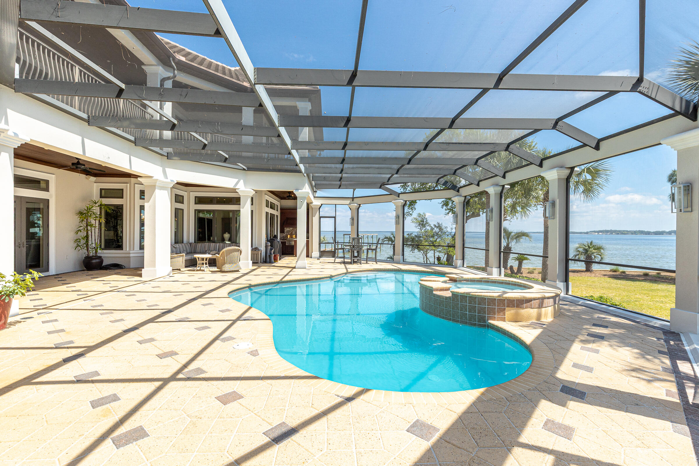 1806 Driftwood Point Road