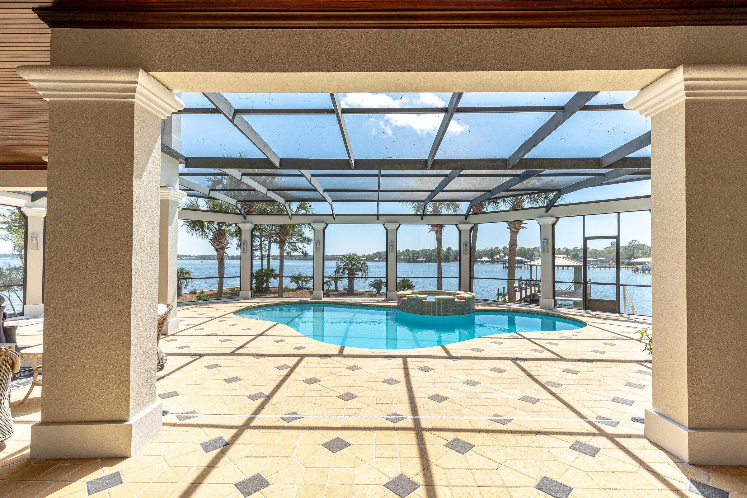 1806 Driftwood Point Road