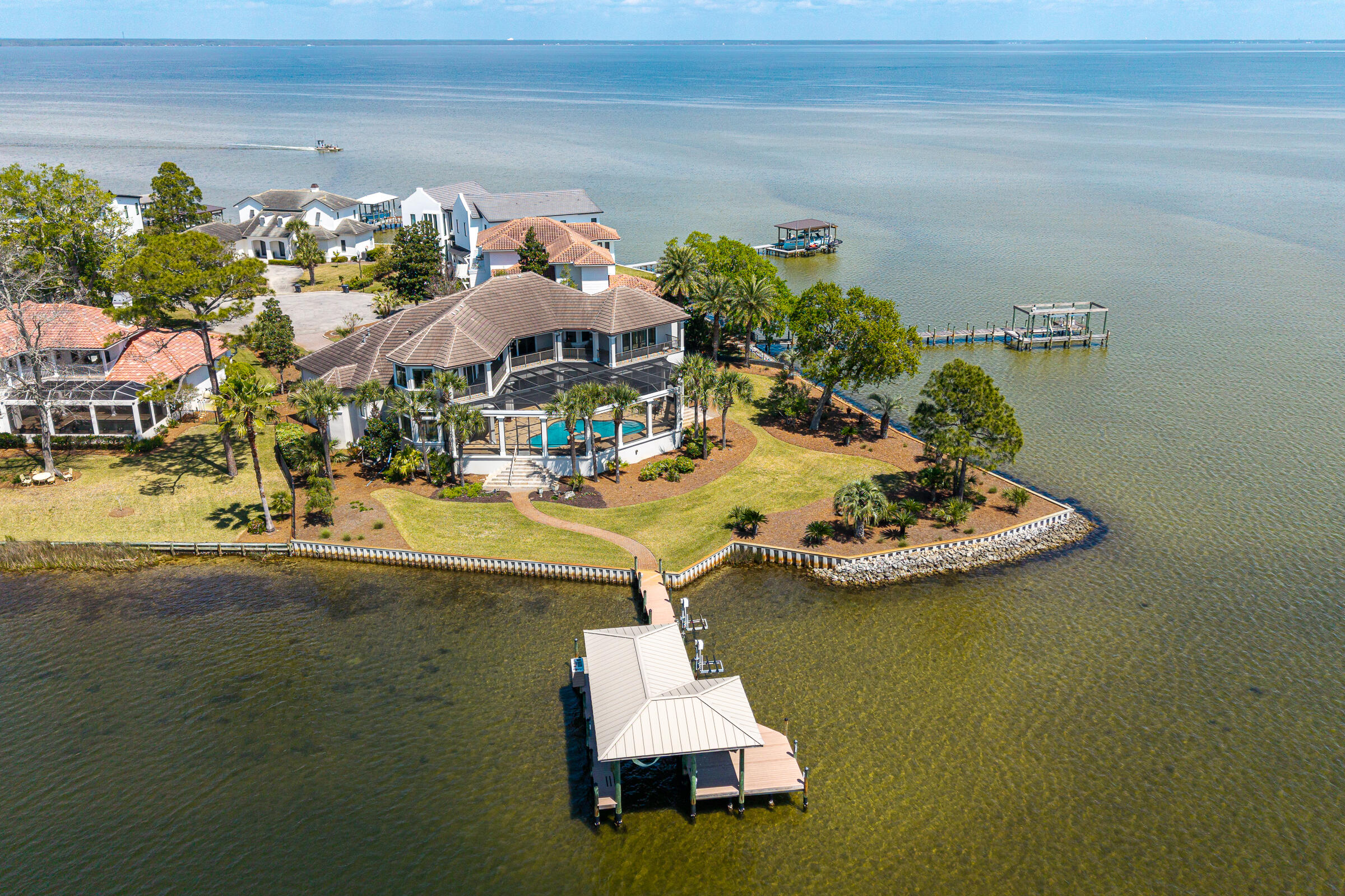 1806 Driftwood Point Road