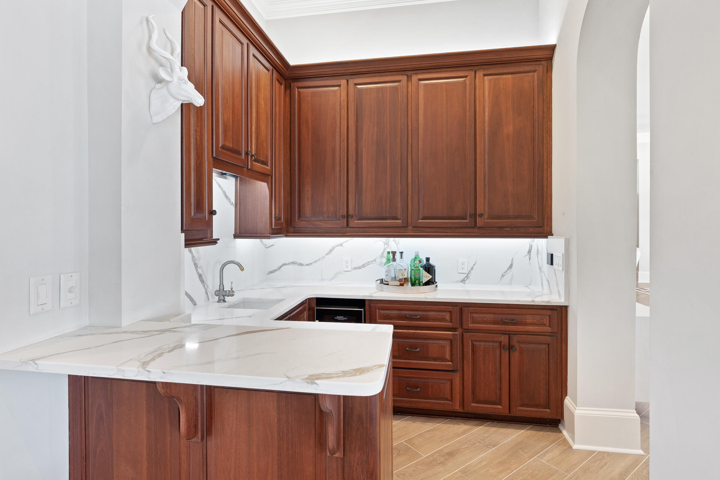 1806 Driftwood Point Road