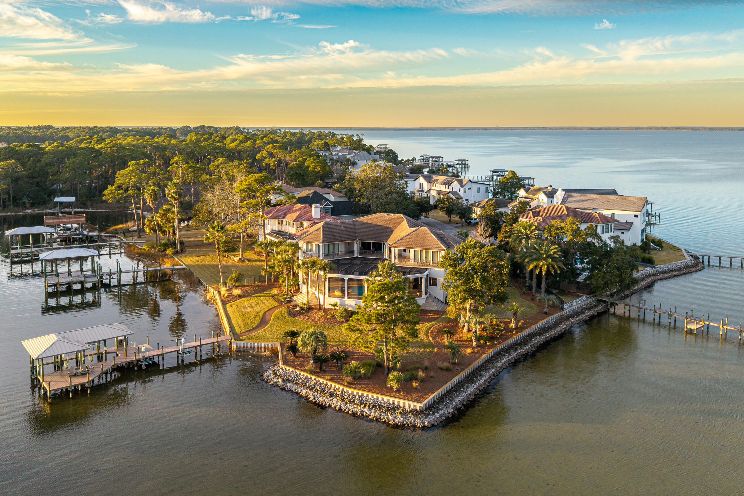 1806 Driftwood Point Road