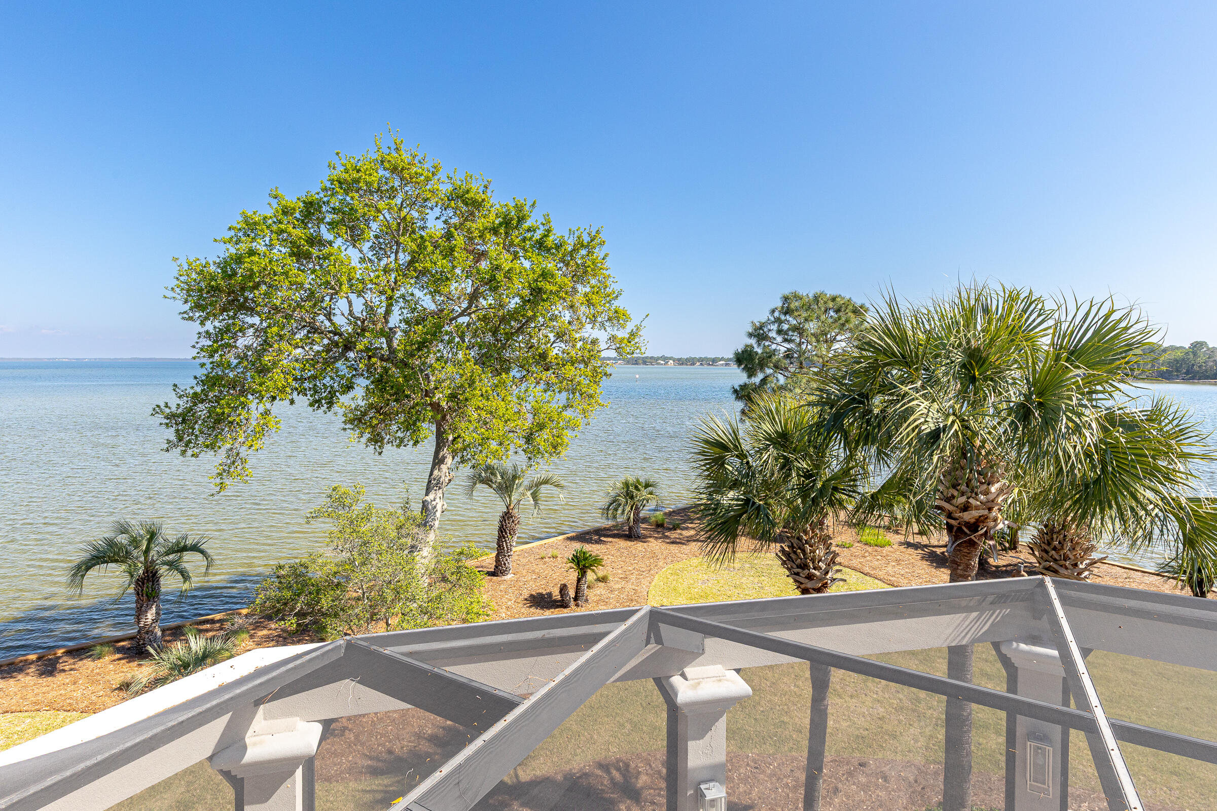 1806 Driftwood Point Road