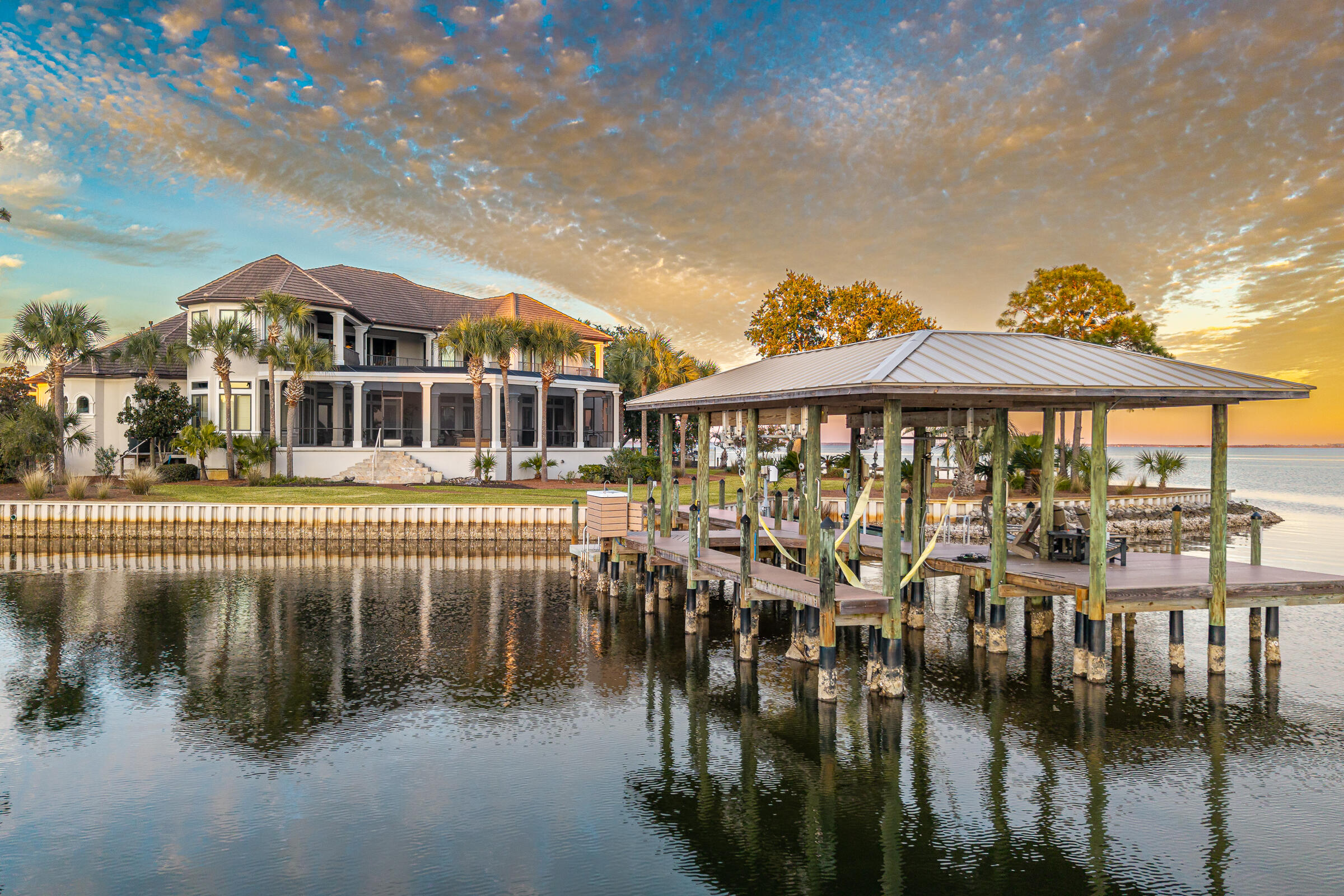 1806 Driftwood Point Road