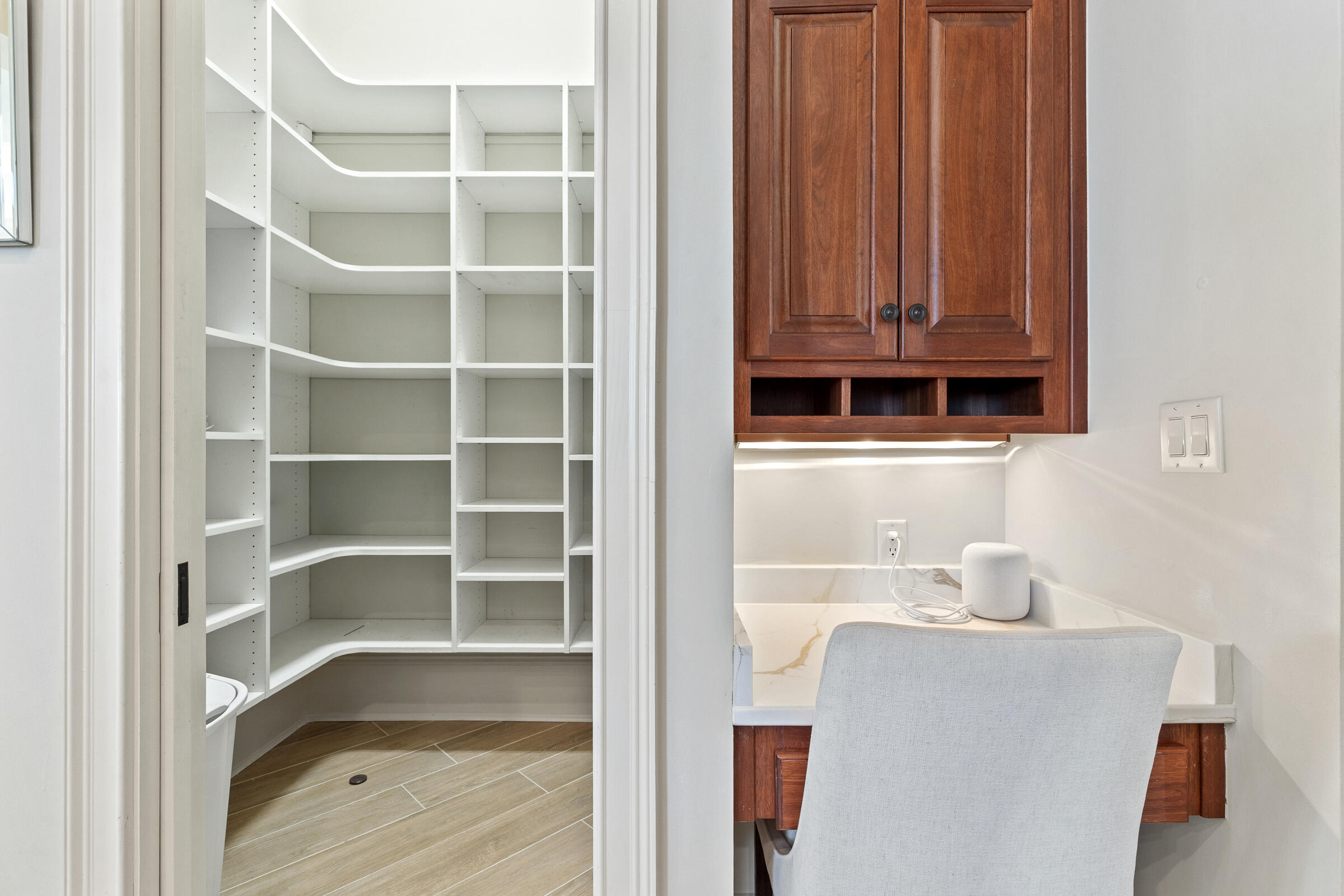 1806 Driftwood Point Road