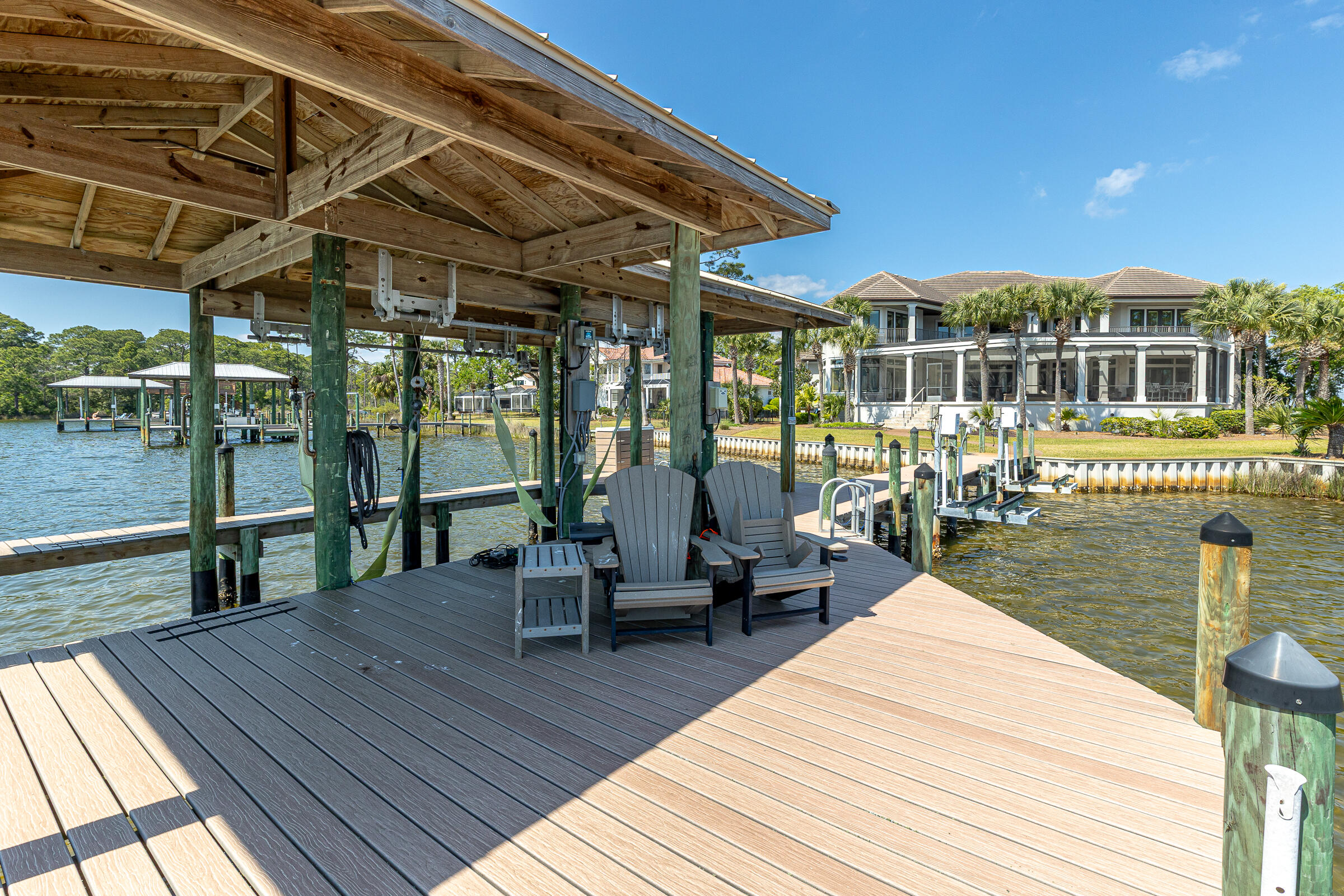 1806 Driftwood Point Road