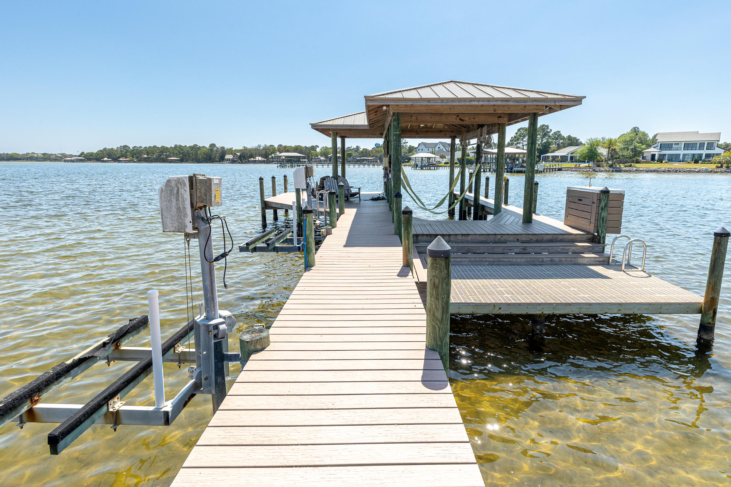 1806 Driftwood Point Road