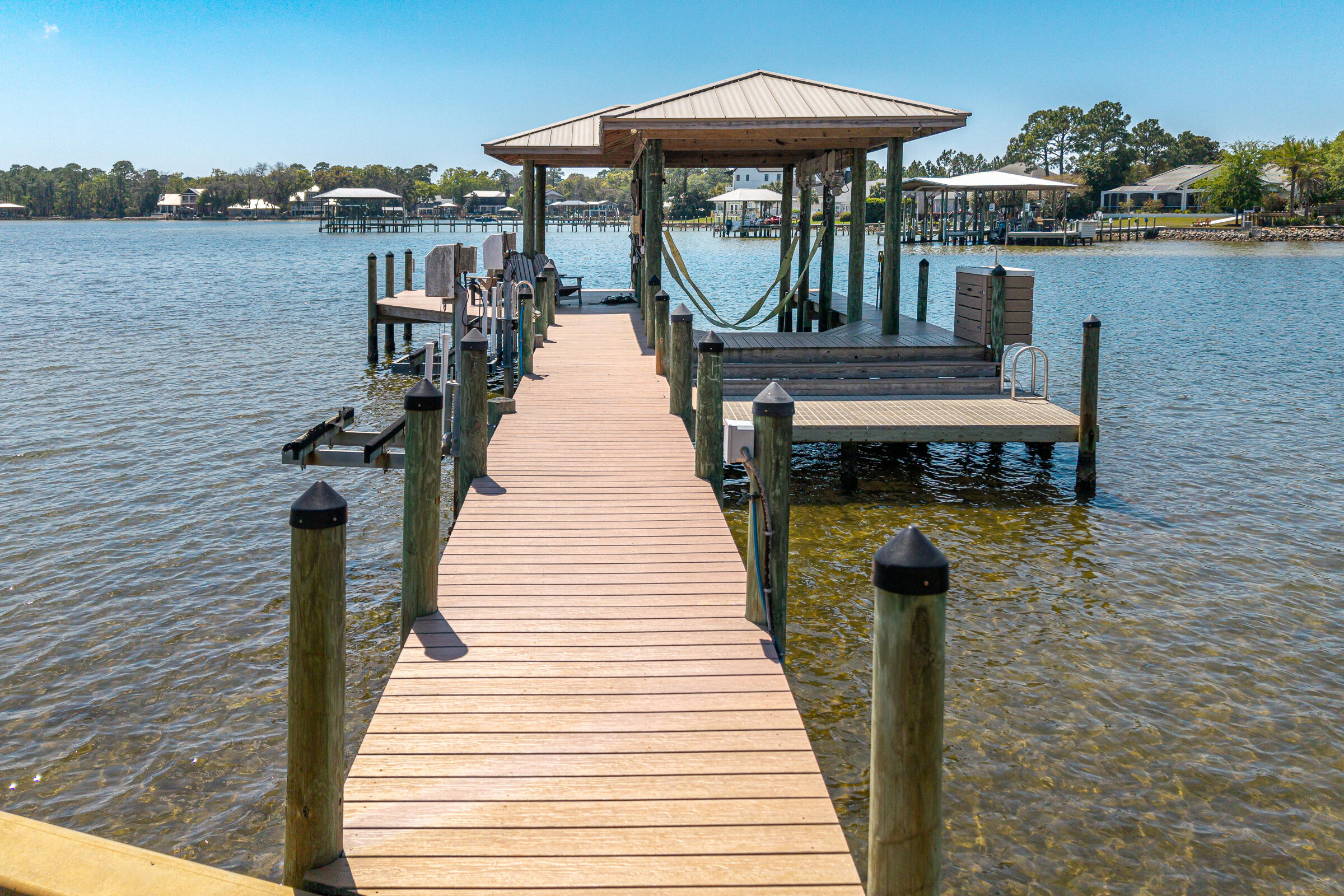 1806 Driftwood Point Road