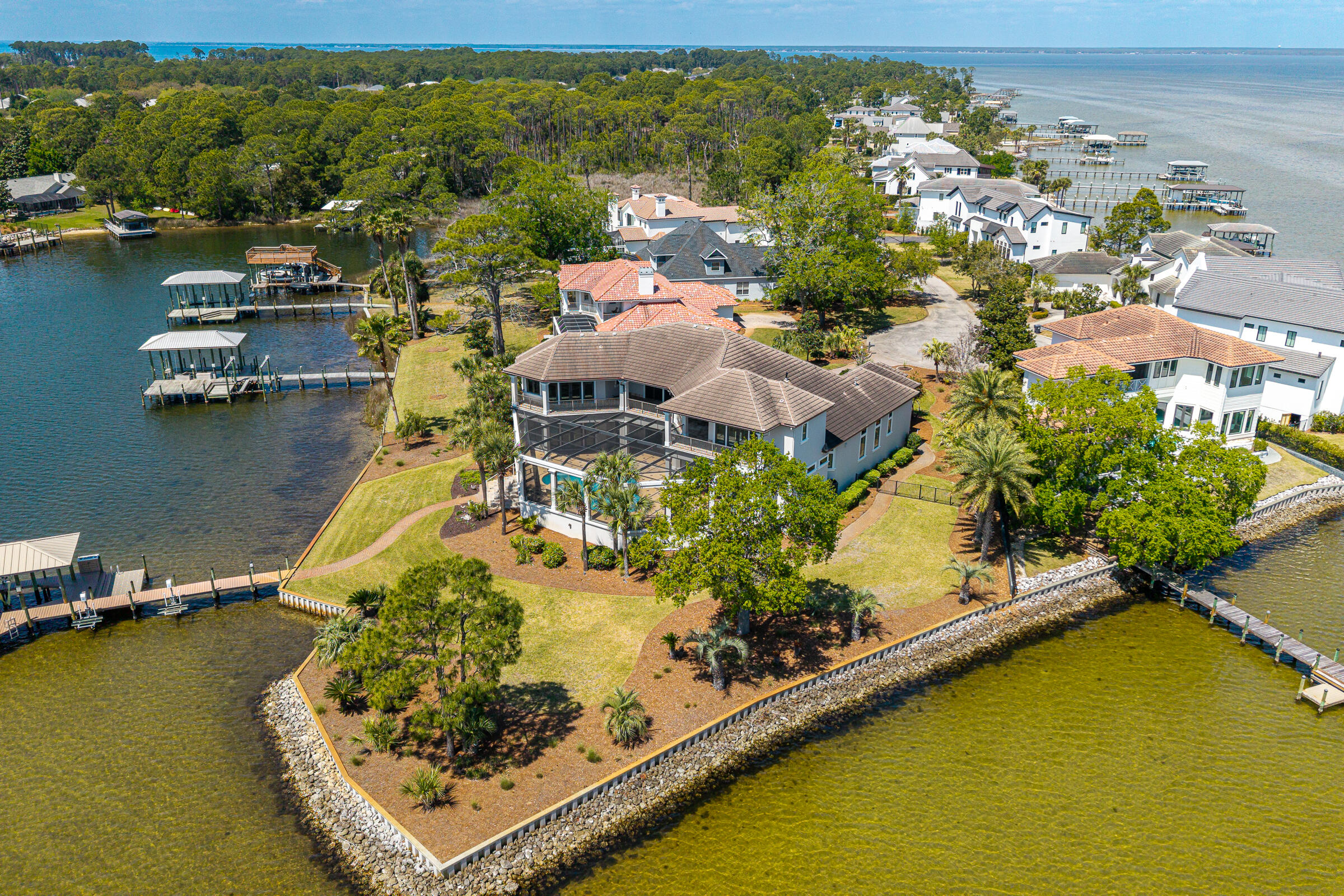1806 Driftwood Point Road