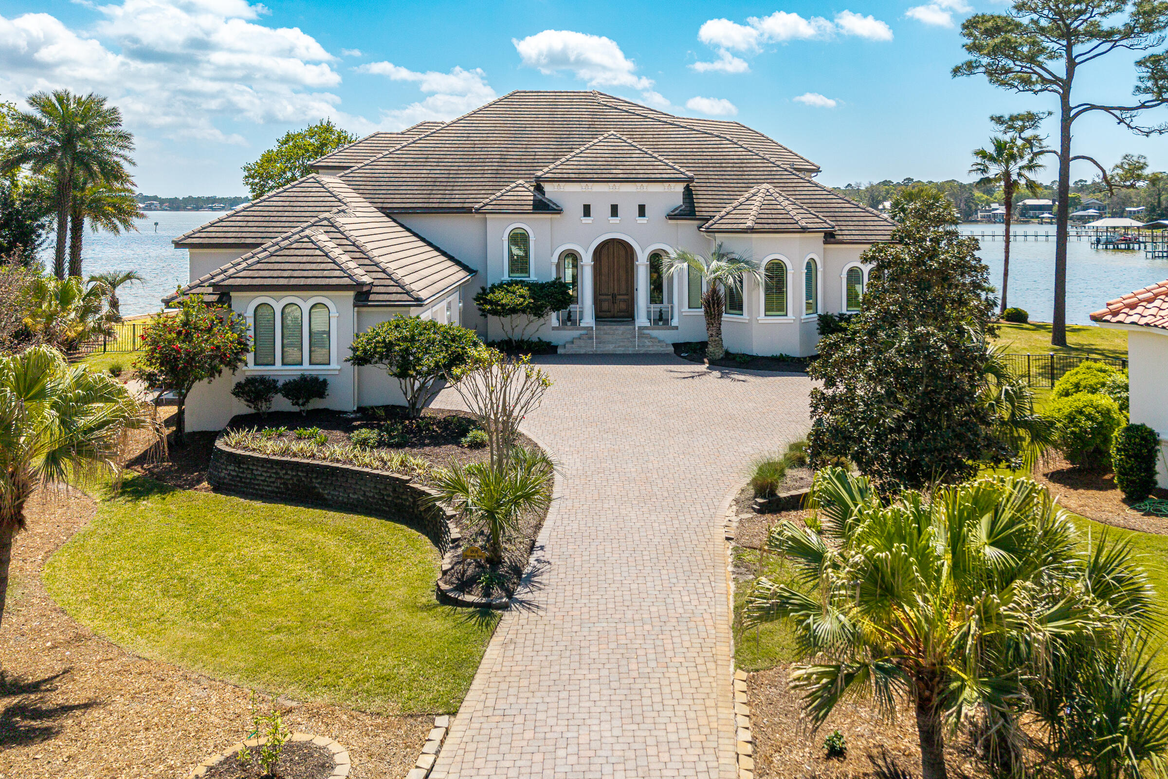 1806 Driftwood Point Road