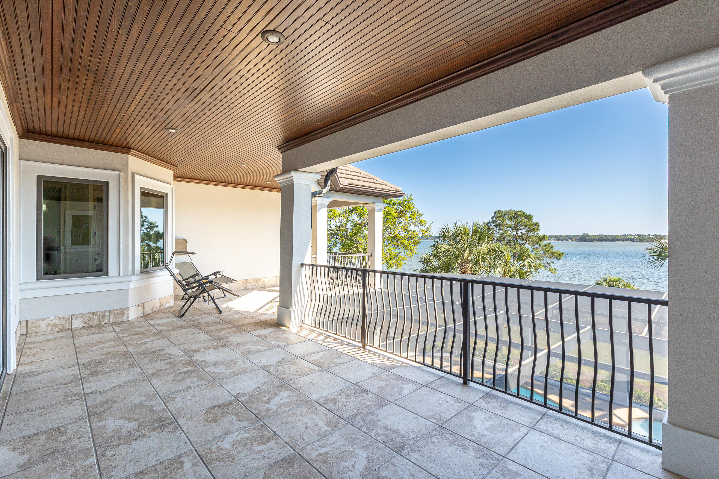 1806 Driftwood Point Road