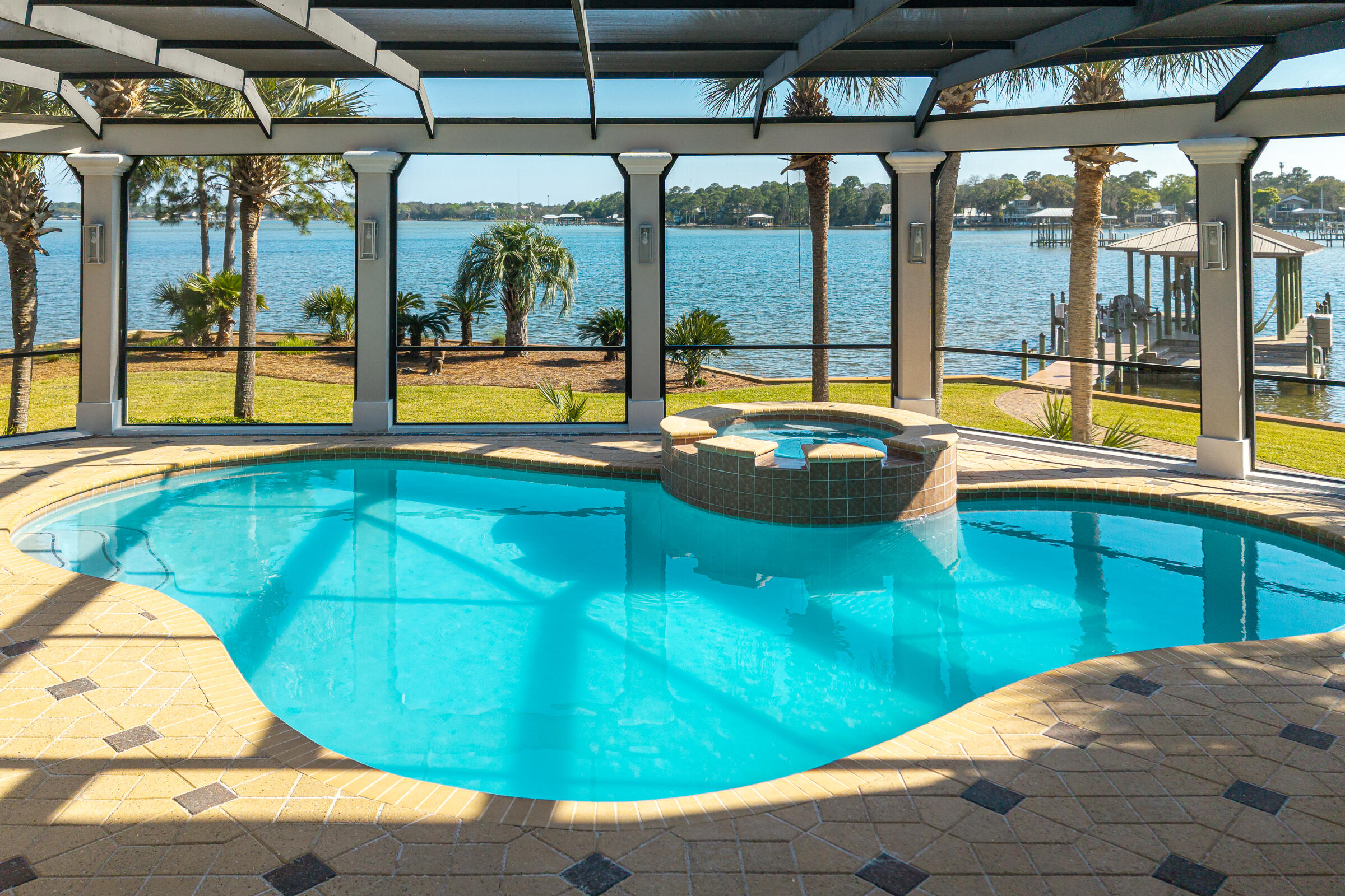 1806 Driftwood Point Road