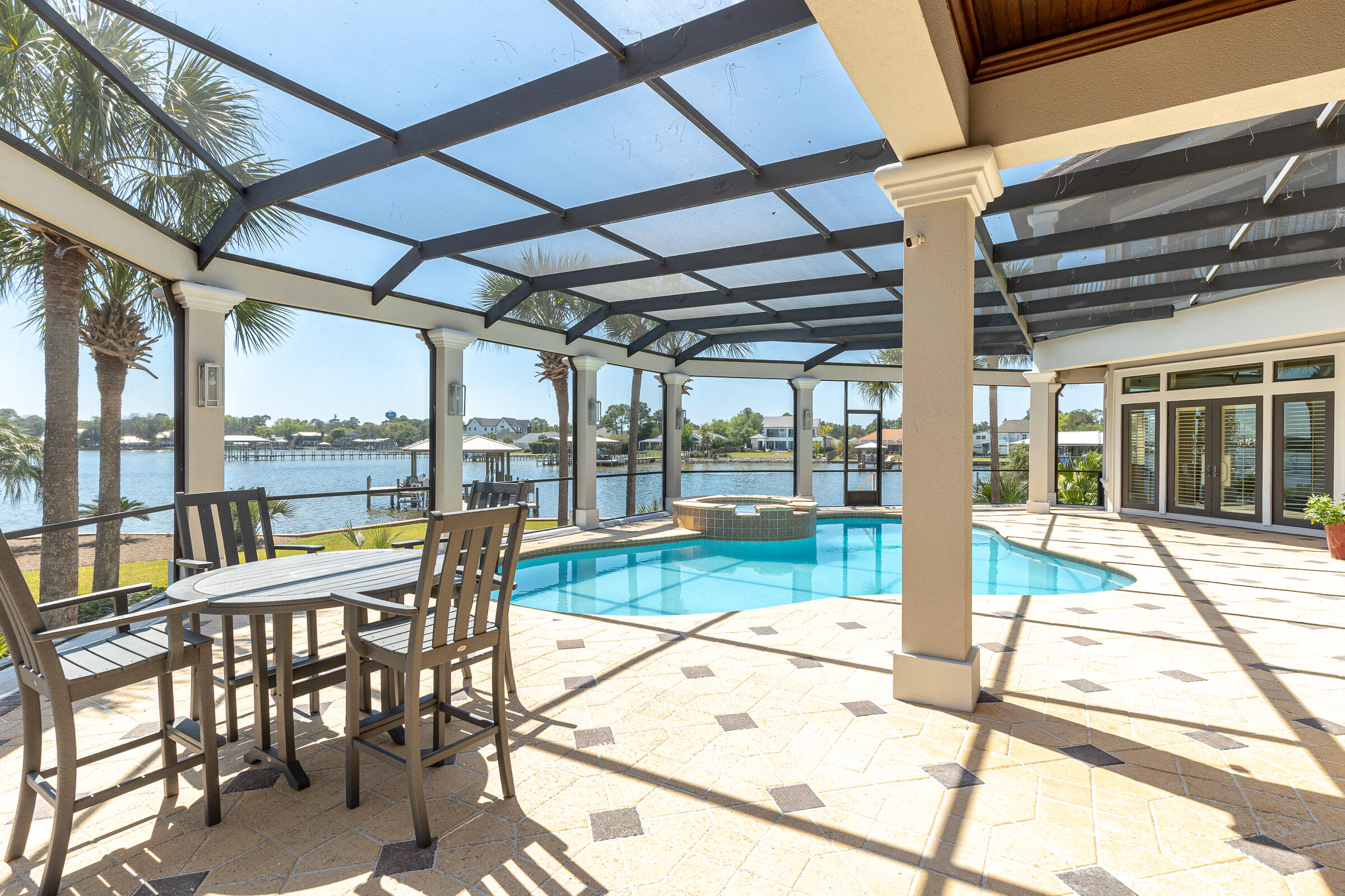 1806 Driftwood Point Road