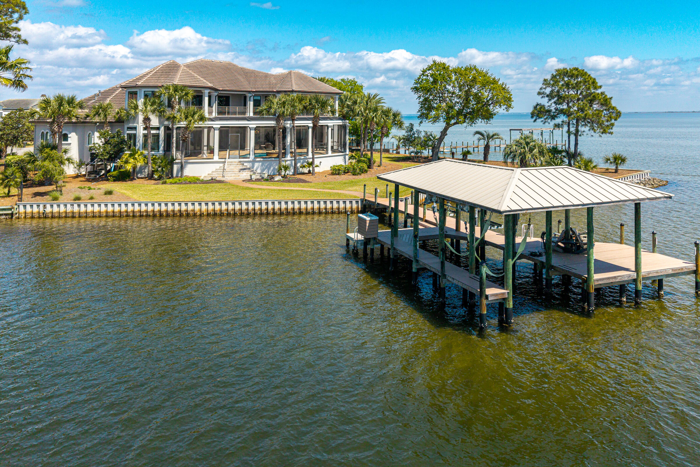 1806 Driftwood Point Road