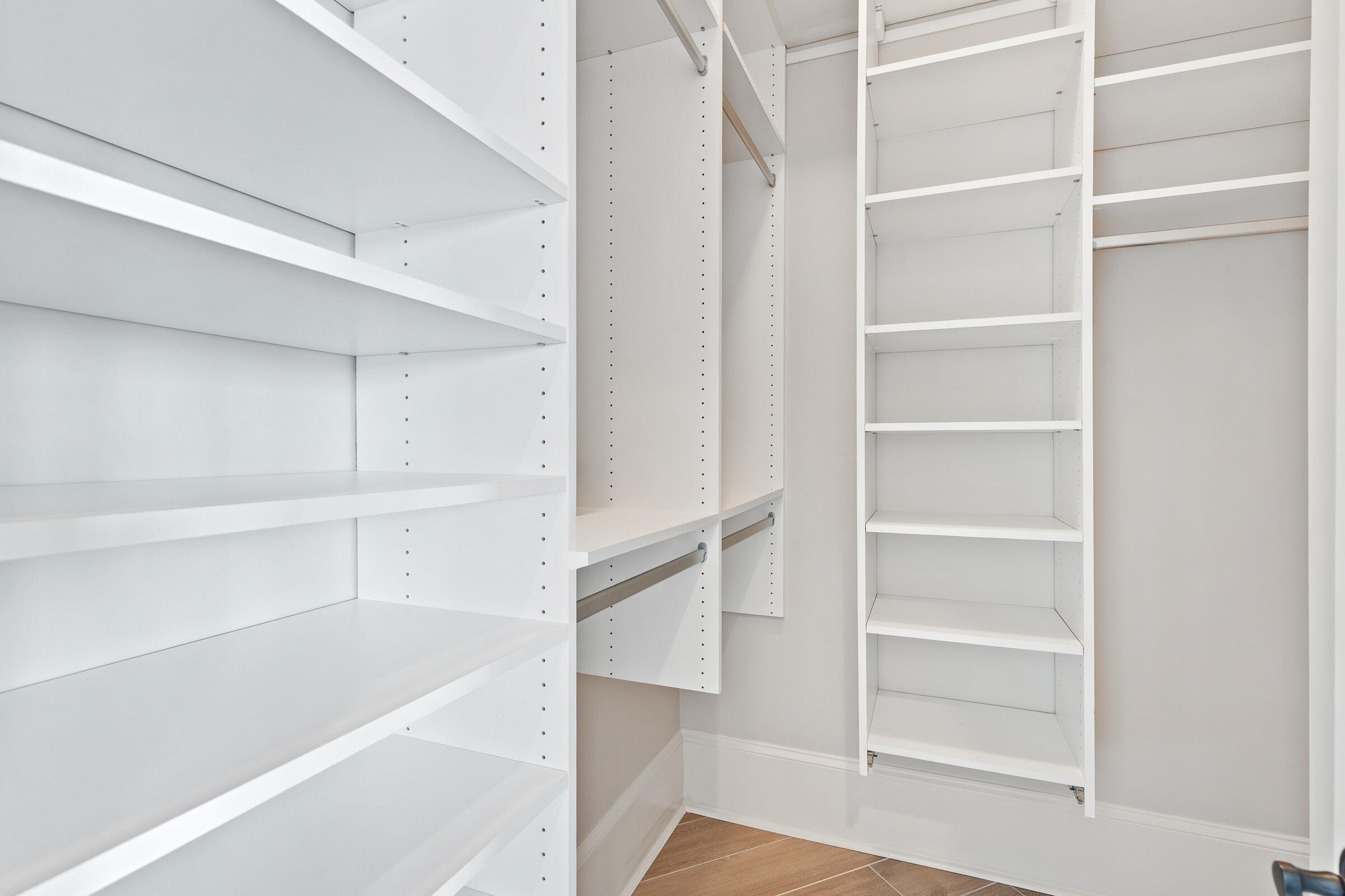 1806 Driftwood Point Road