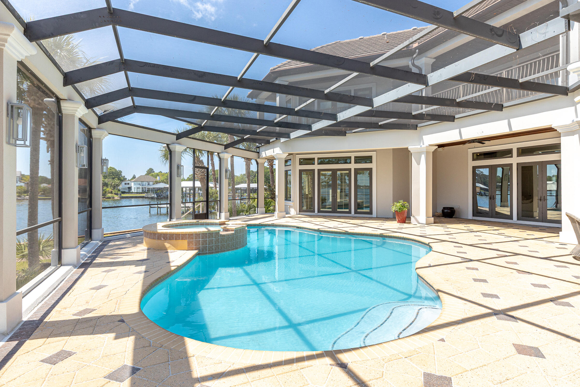 1806 Driftwood Point Road