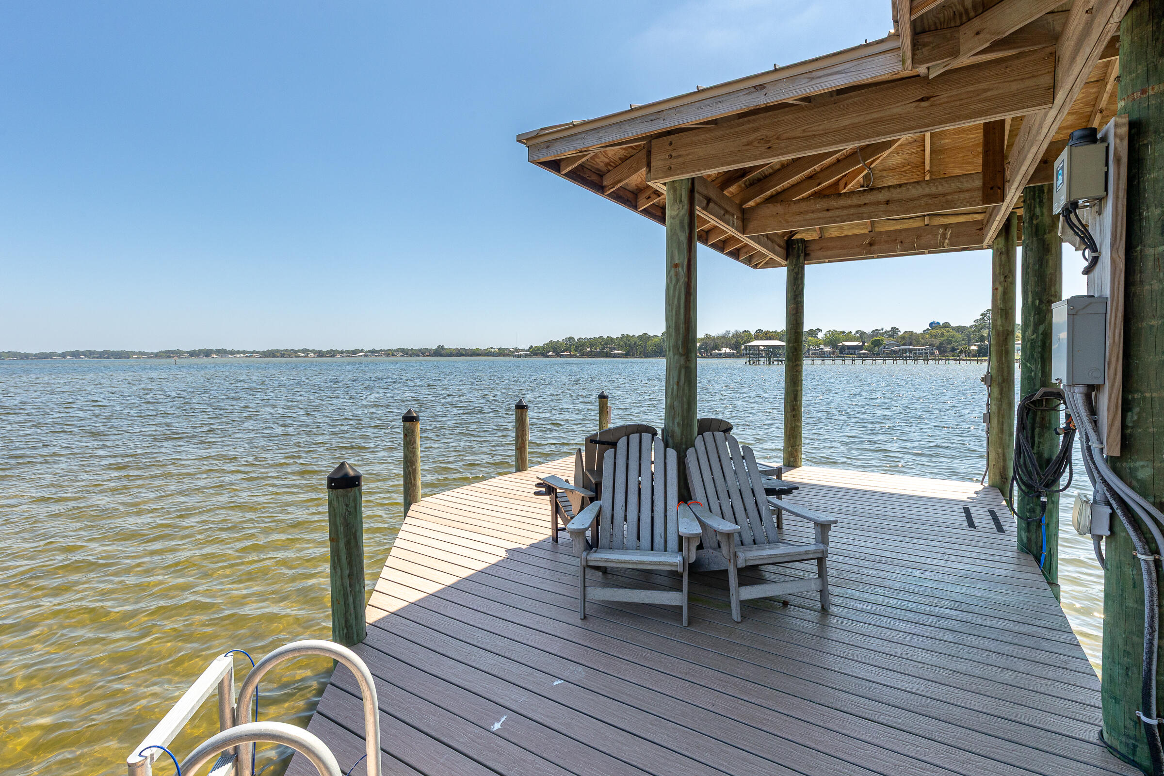 1806 Driftwood Point Road