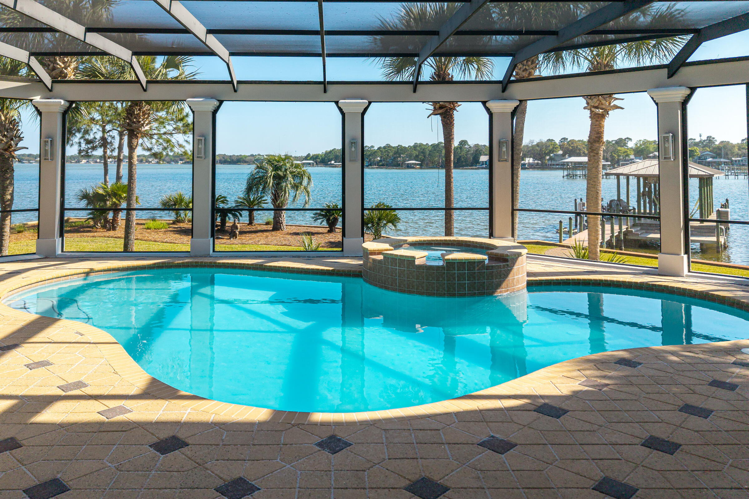 1806 Driftwood Point Road