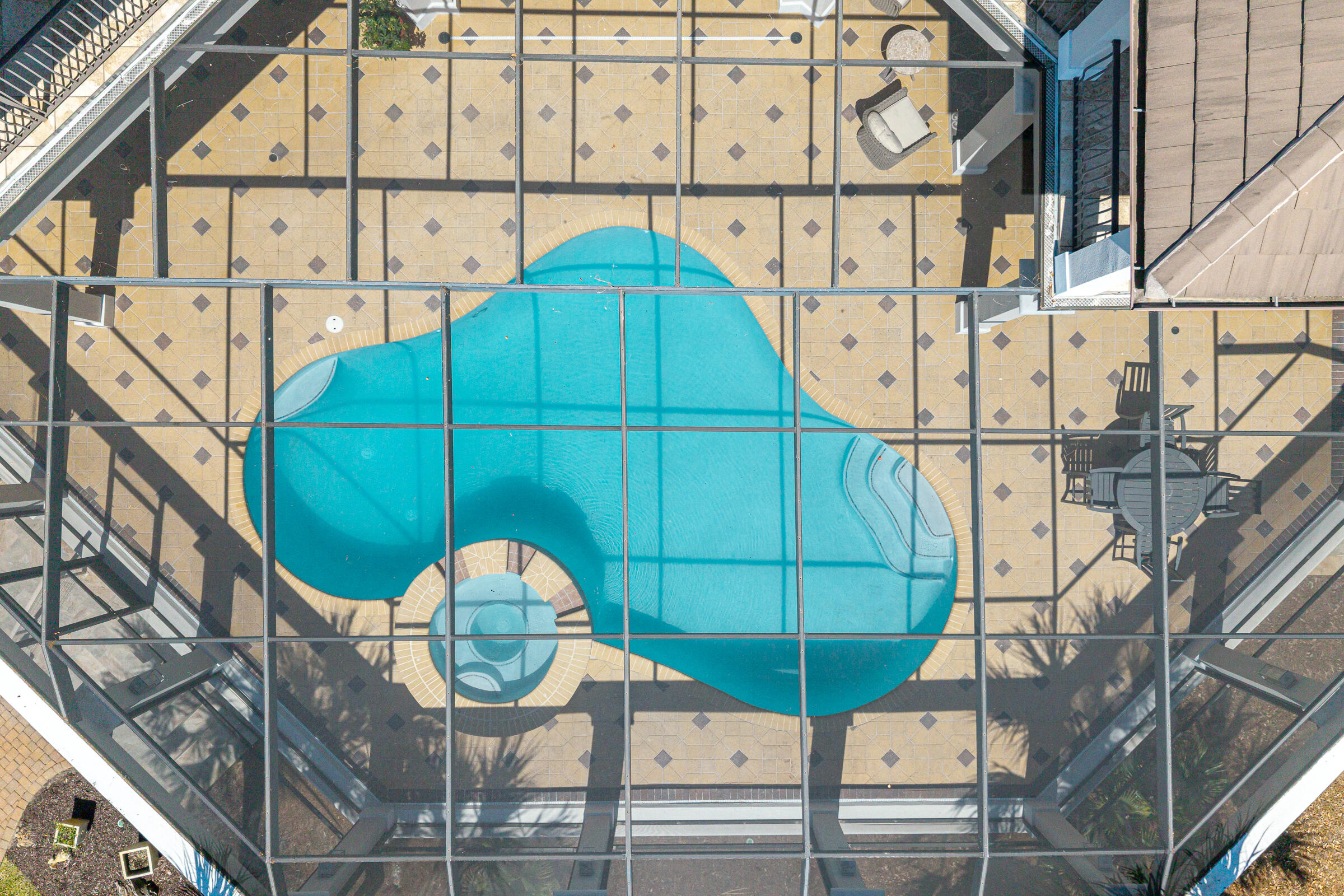 1806 Driftwood Point Road