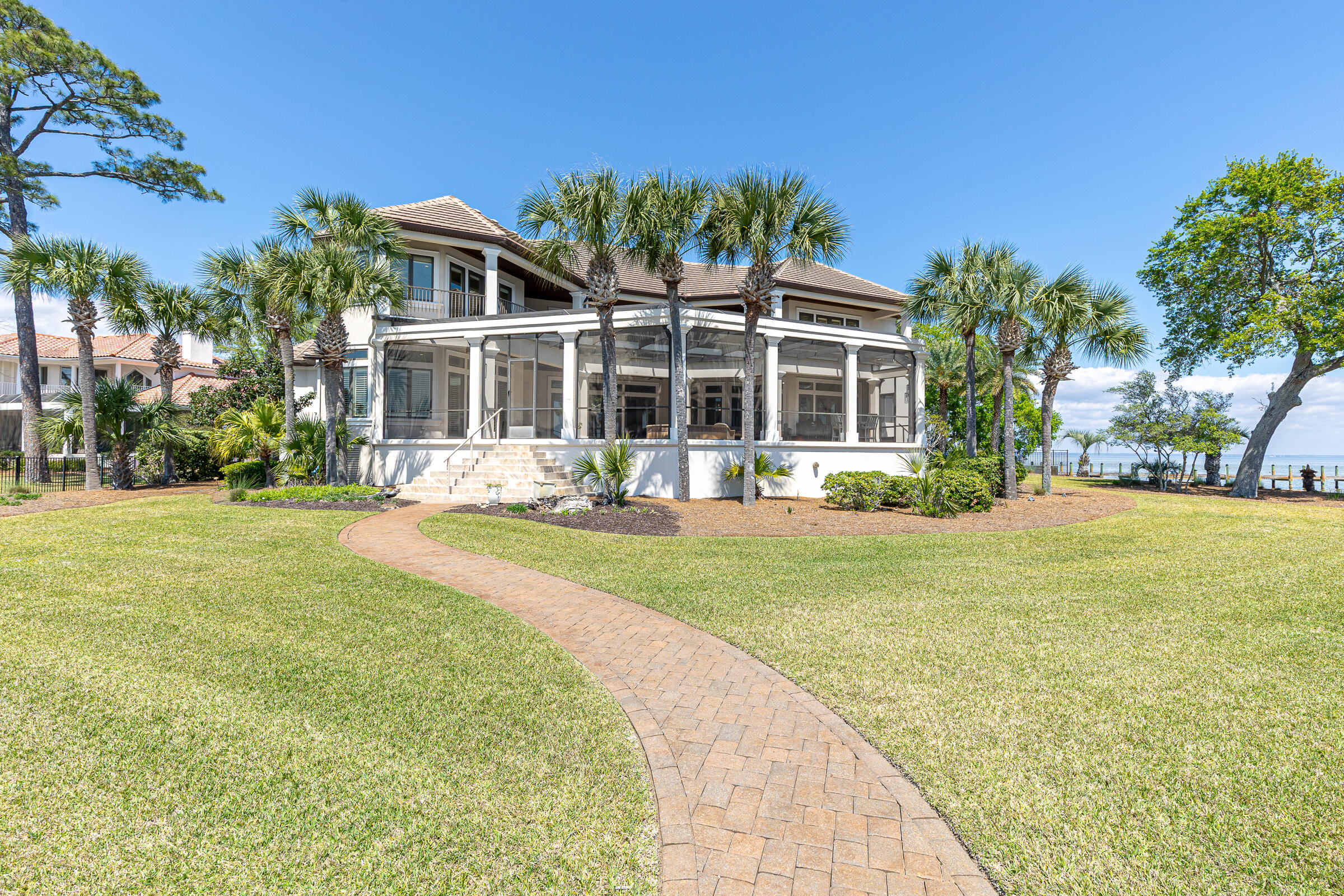 1806 Driftwood Point Road