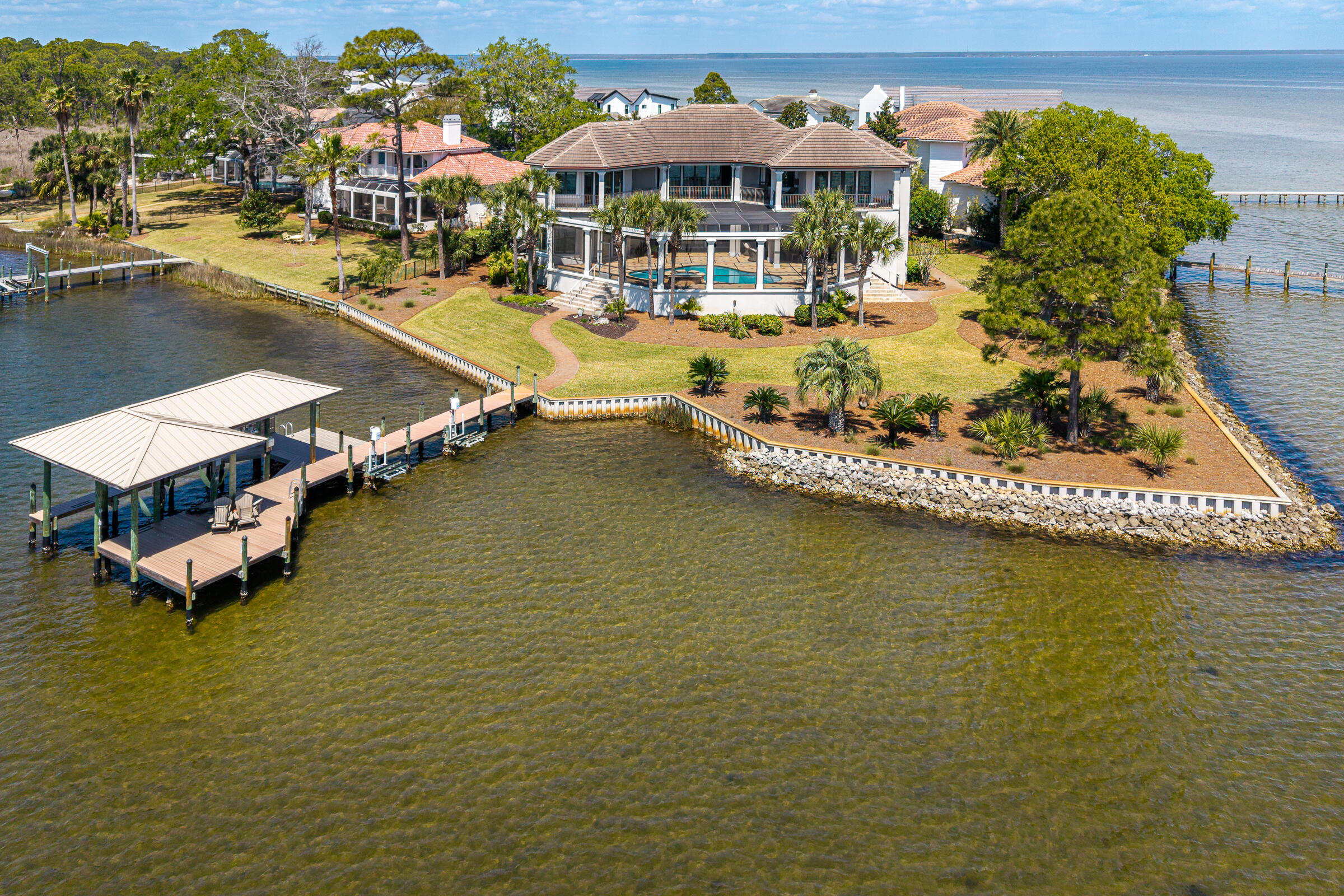 1806 Driftwood Point Road