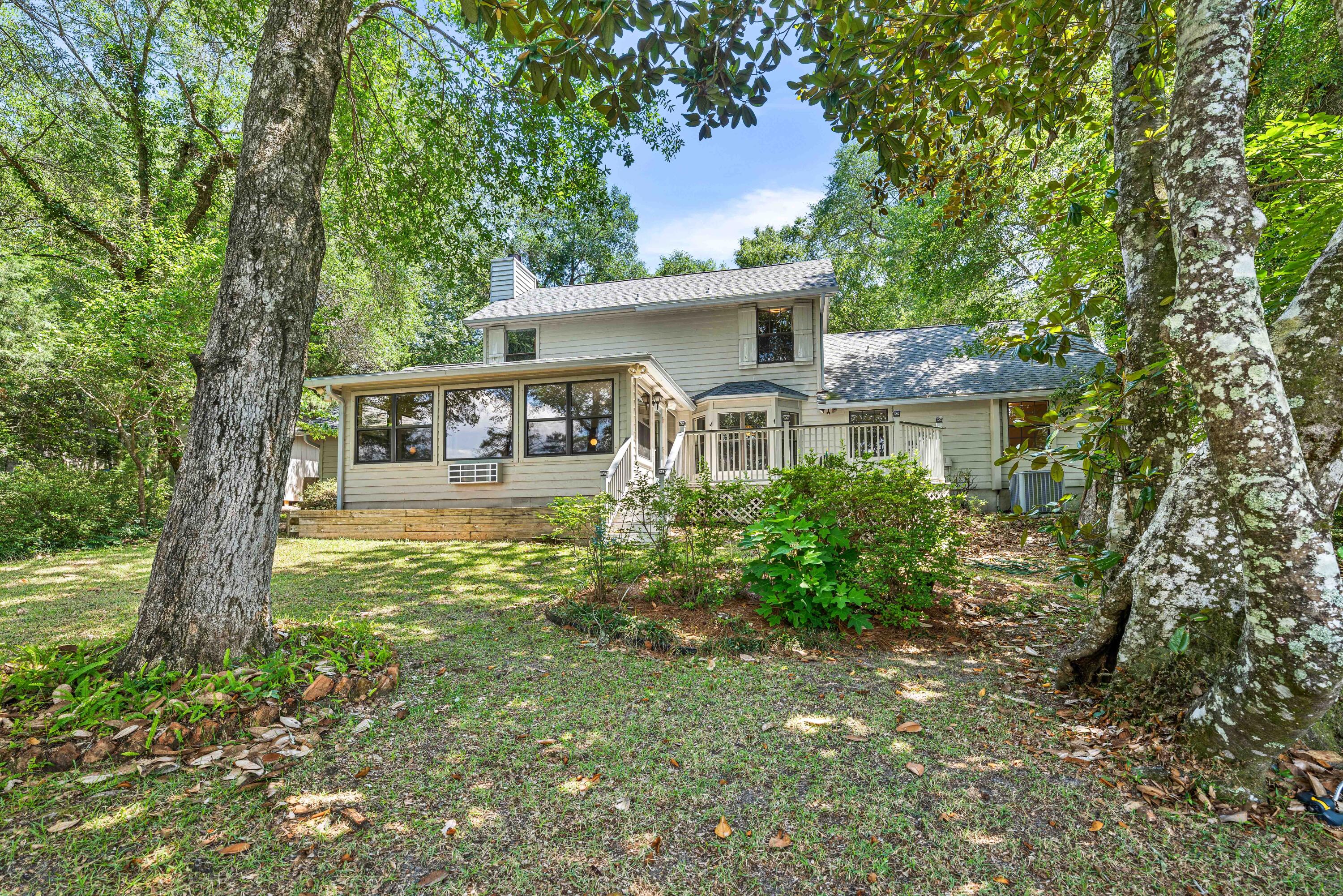 31 E Kathy Lane