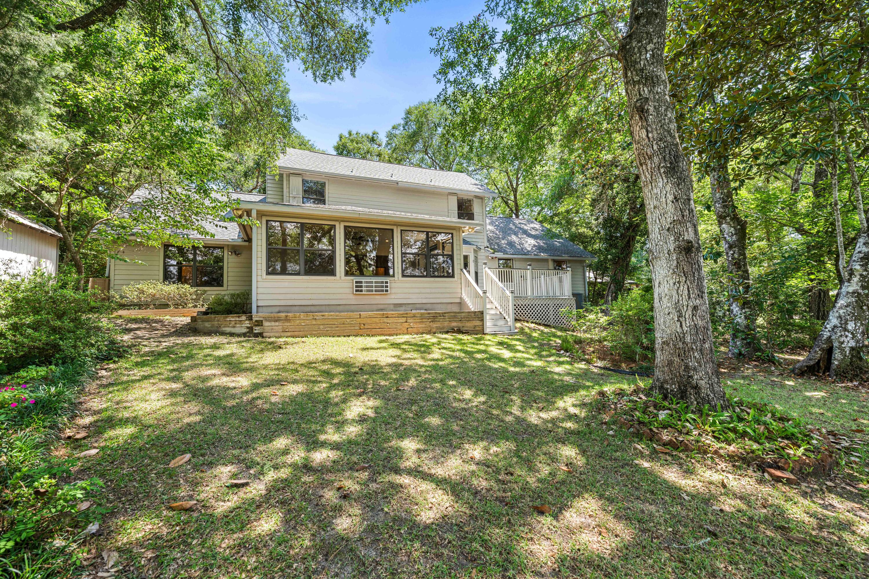 31 E Kathy Lane