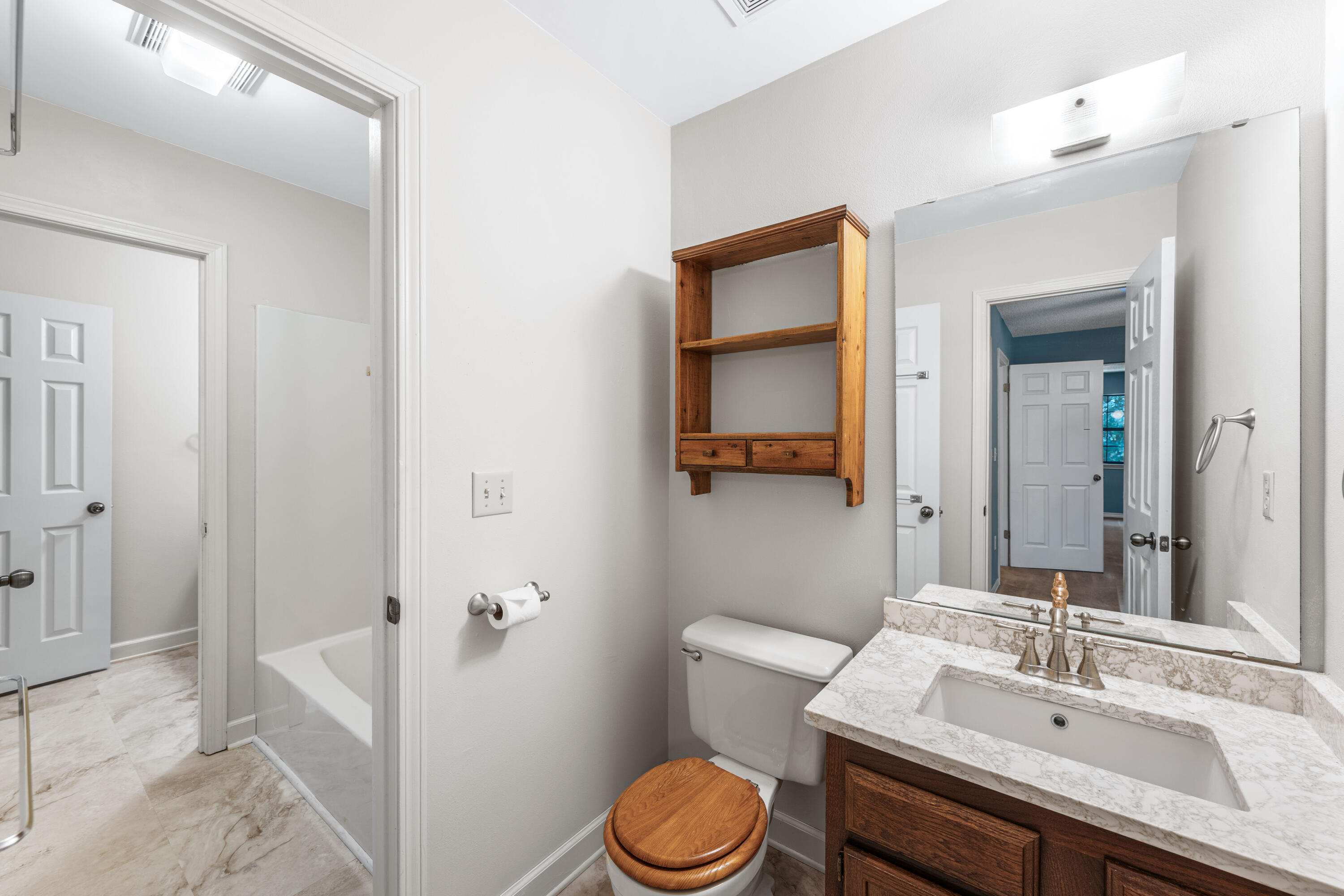 31 E Kathy Lane