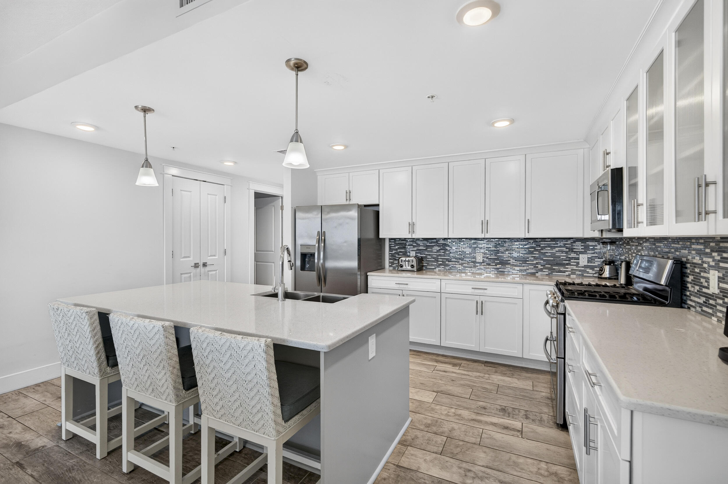 858 Scallop Court 406