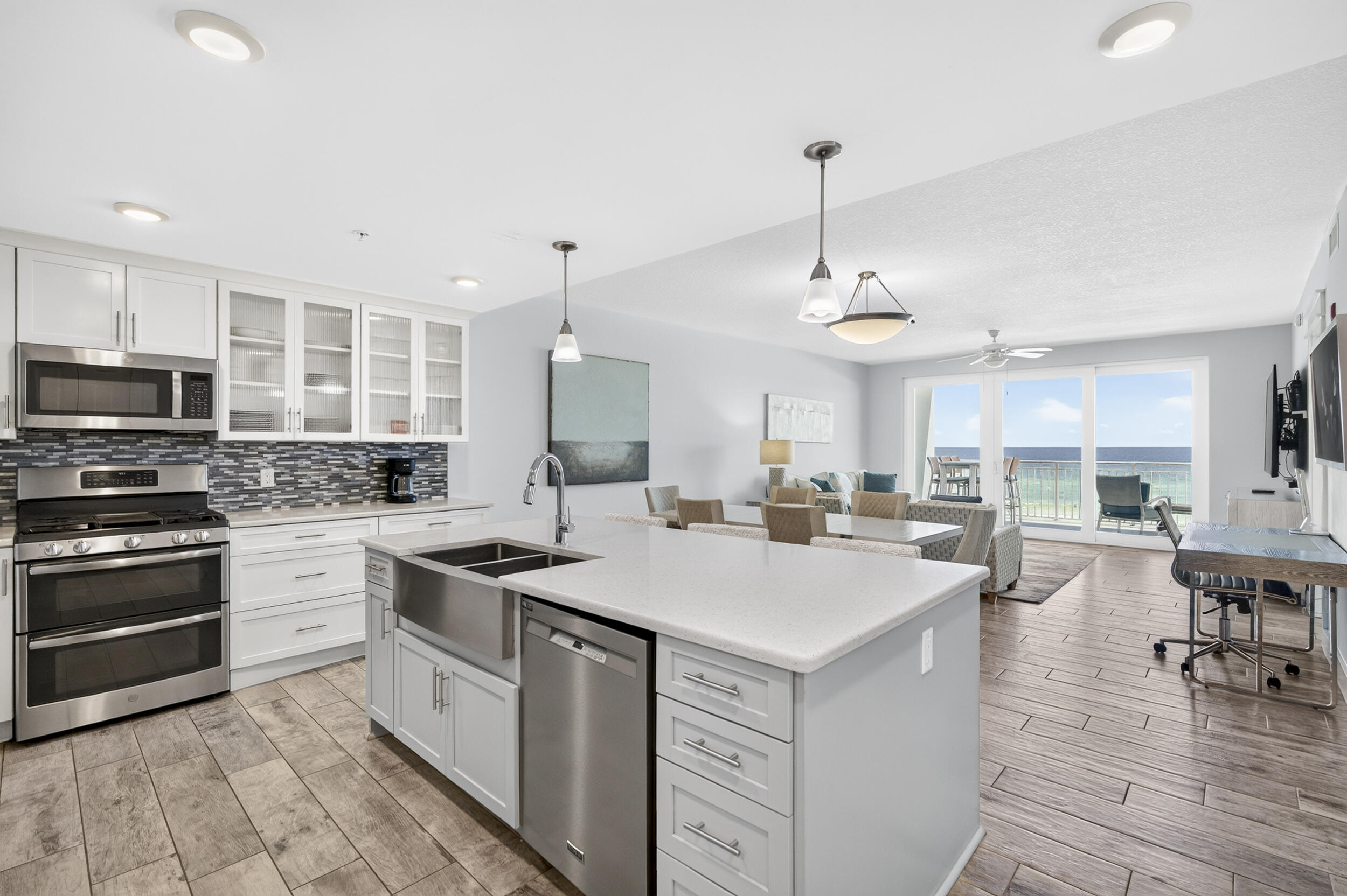 858 Scallop Court 406