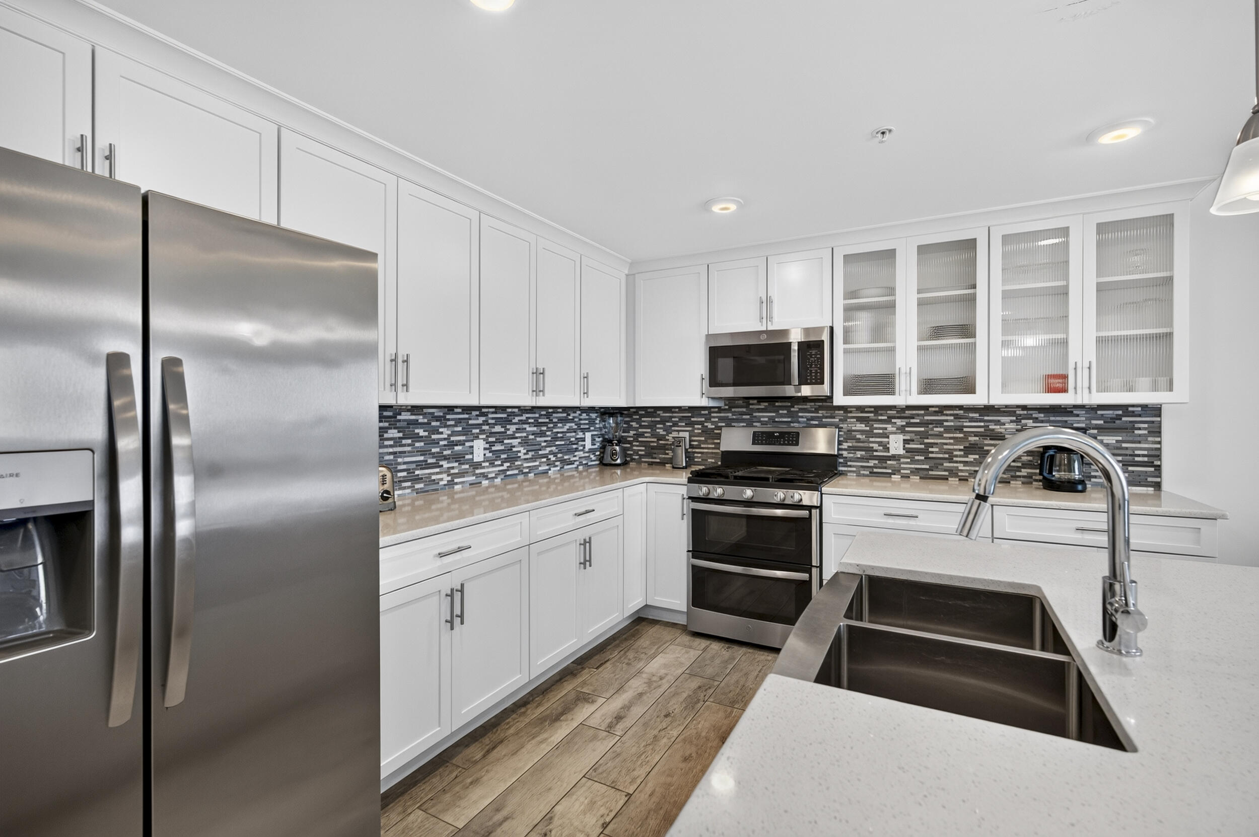 858 Scallop Court 406