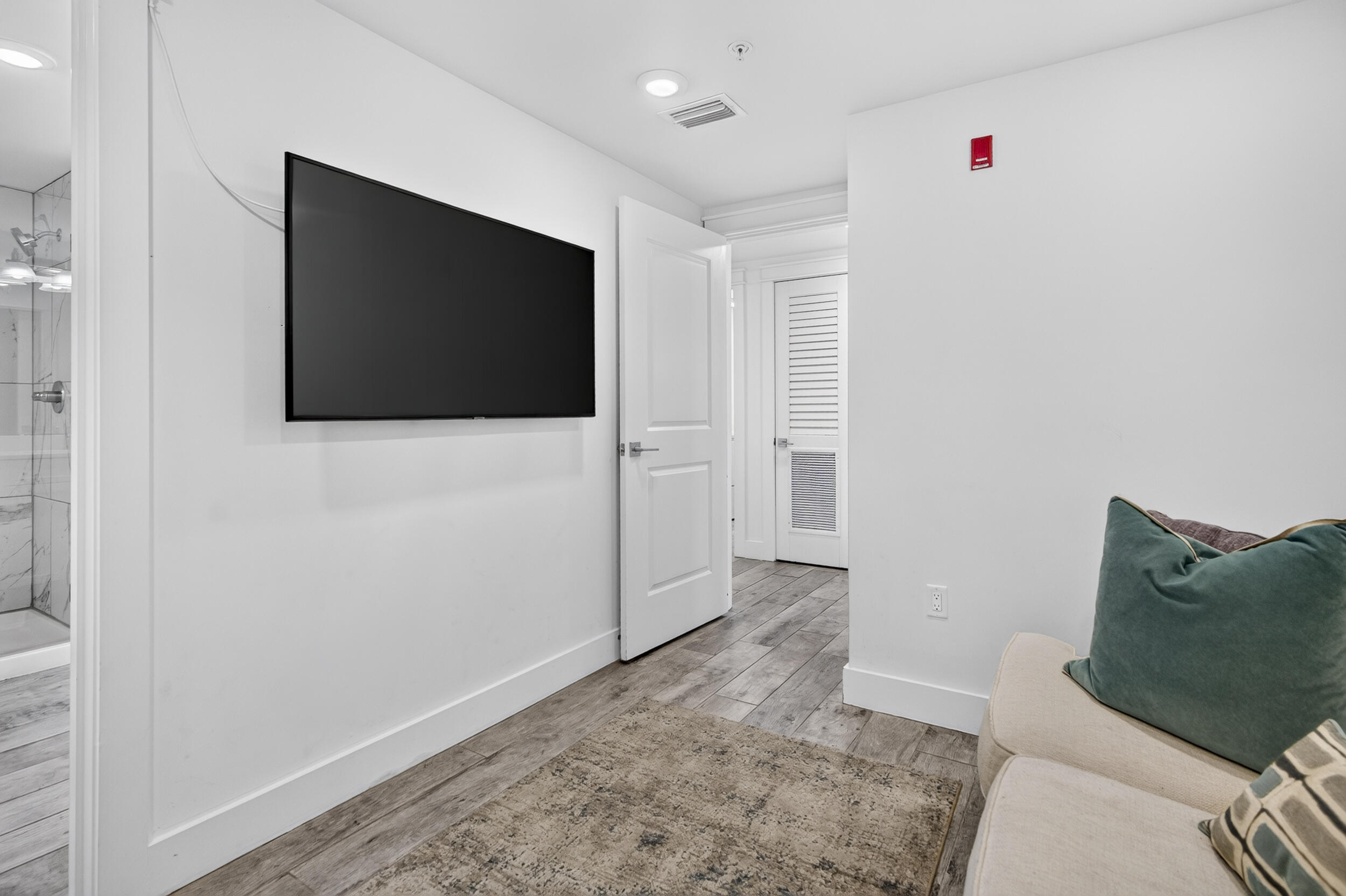 858 Scallop Court 406