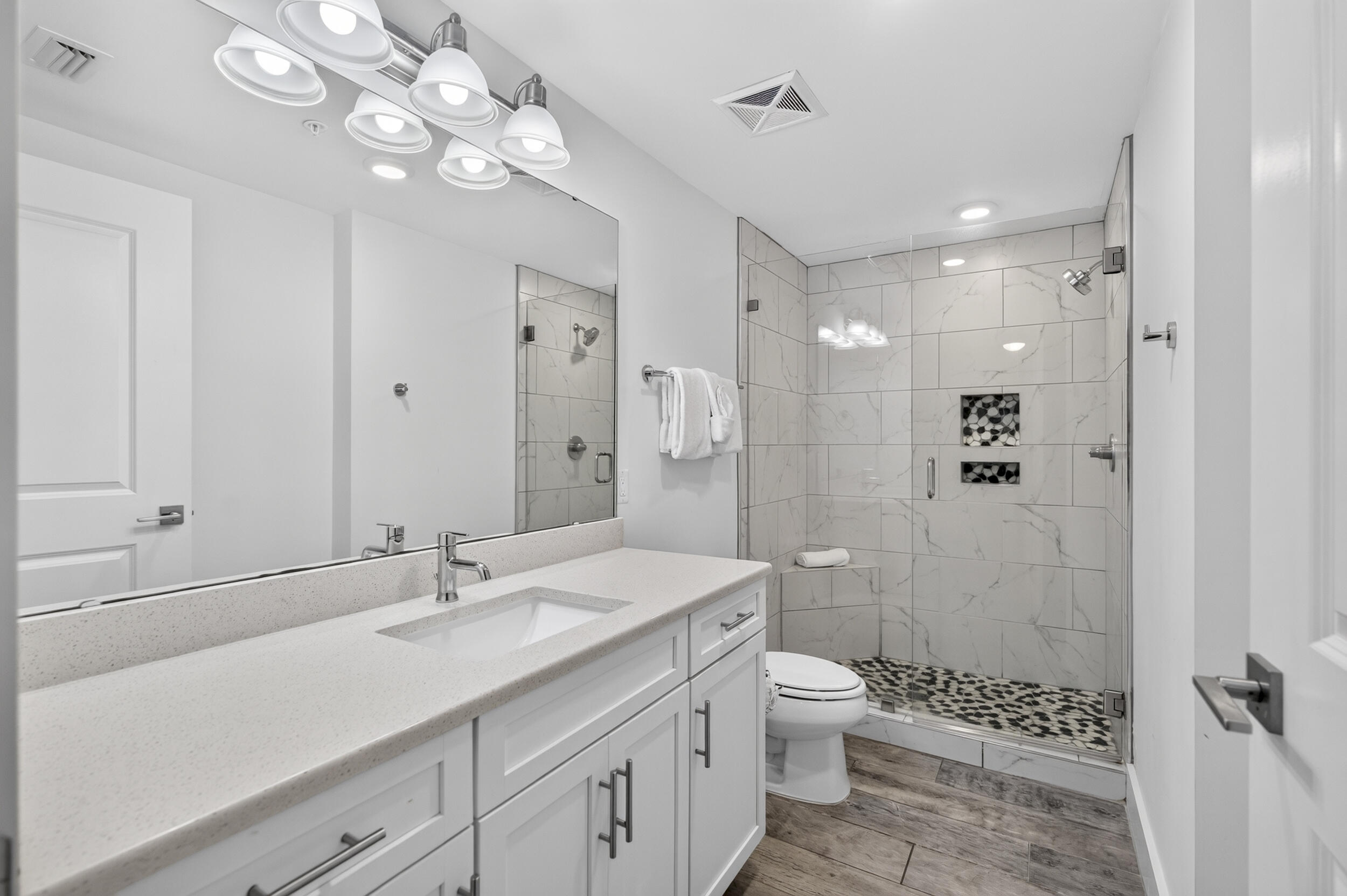 858 Scallop Court 406