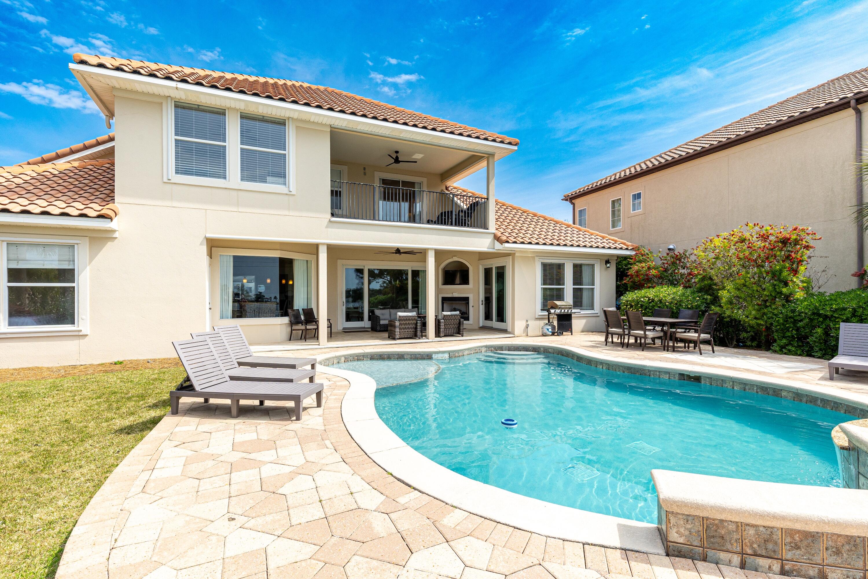 4712 Seastar Vista