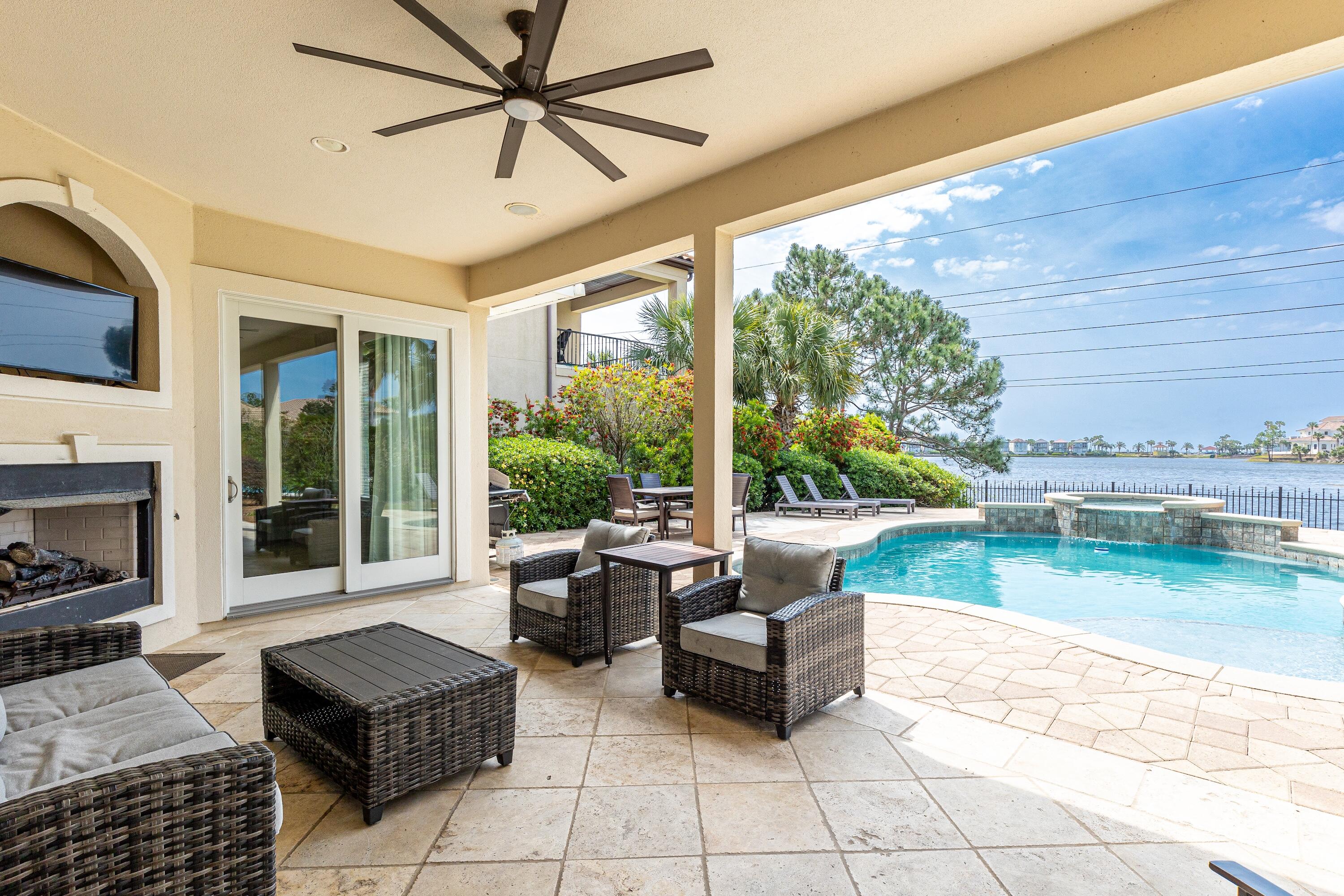 4712 Seastar Vista