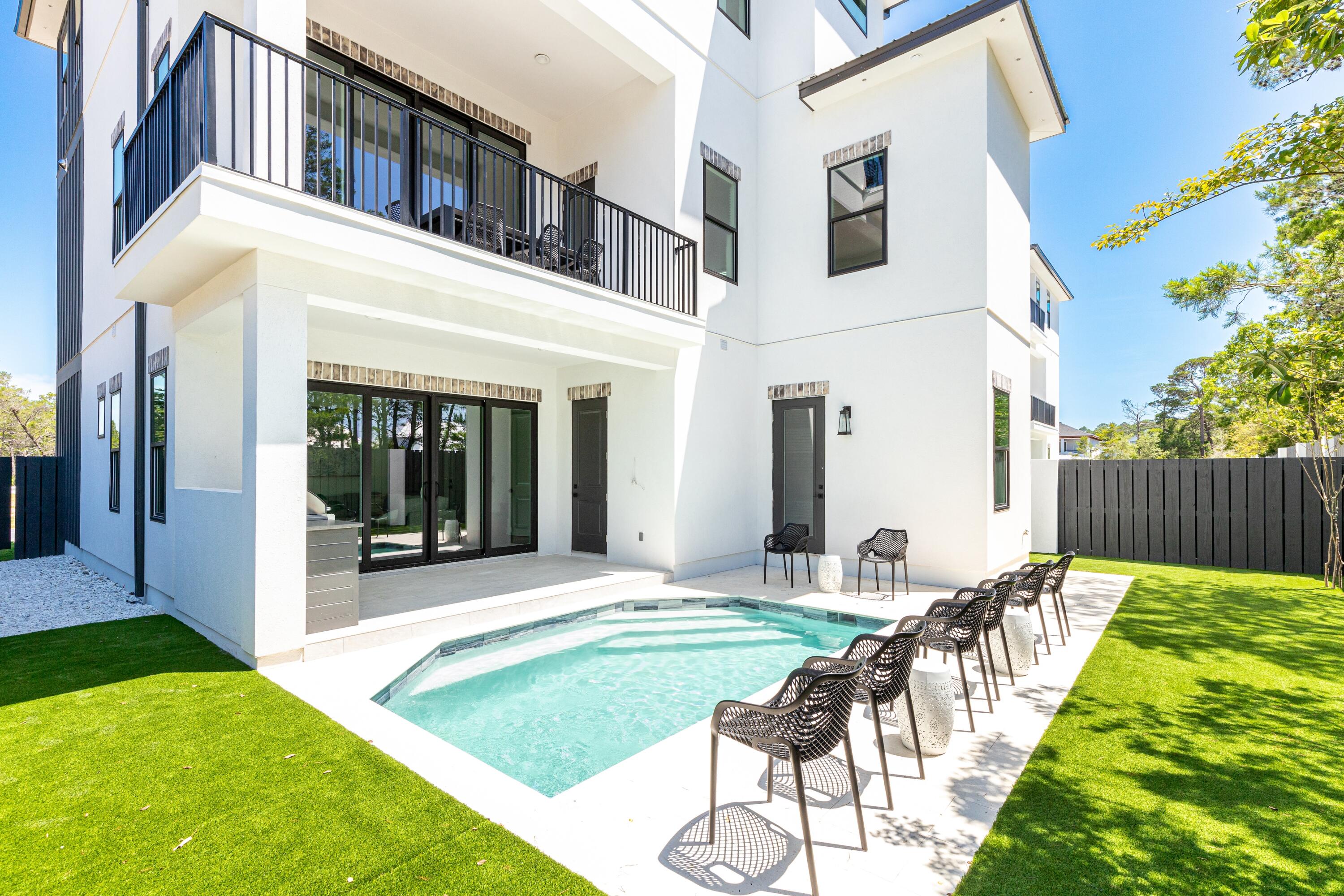 10 Sea Croft Cove