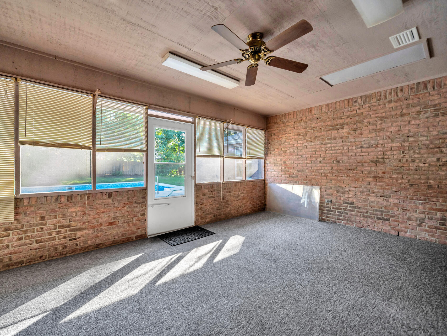 327 Ruckel Drive