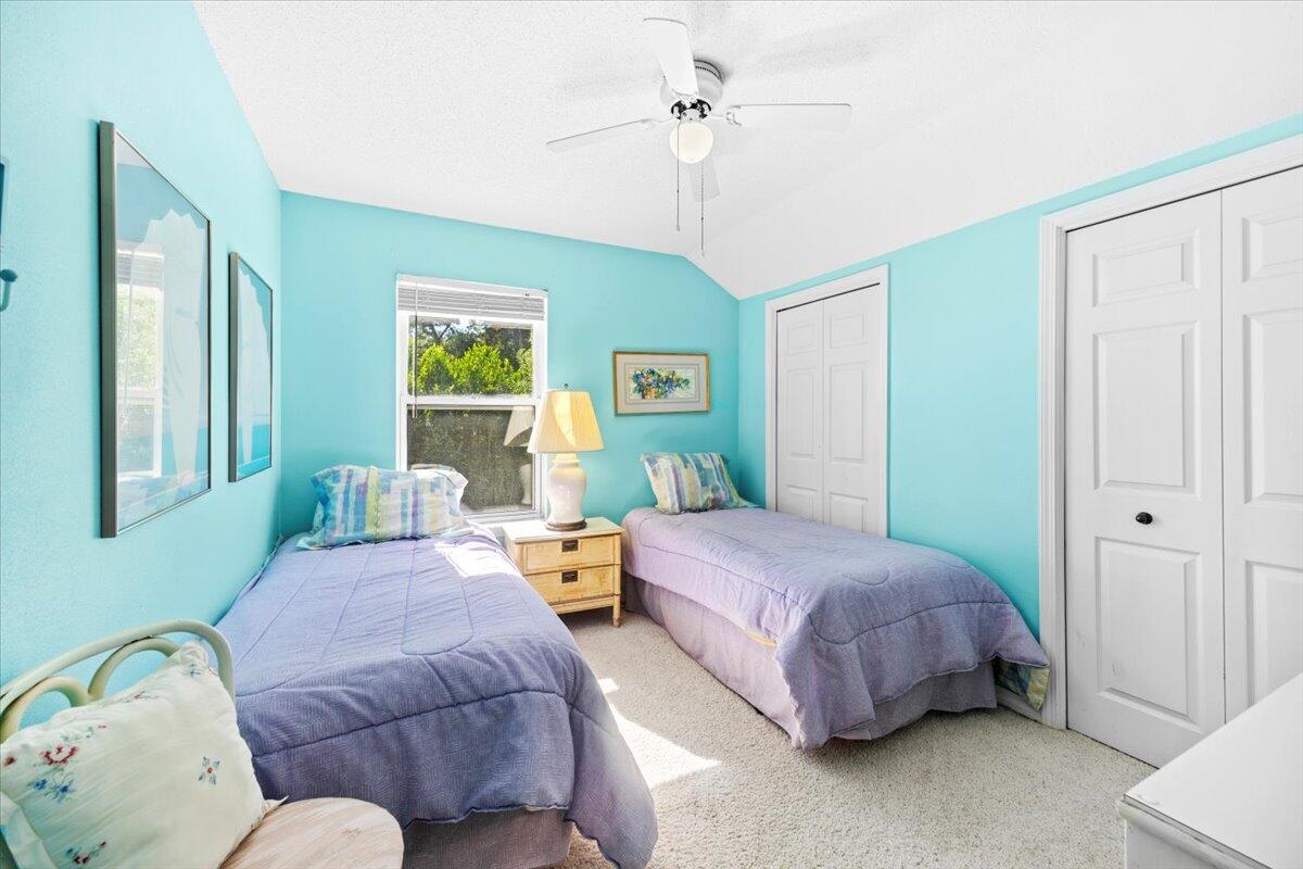 1559 W Highway 98