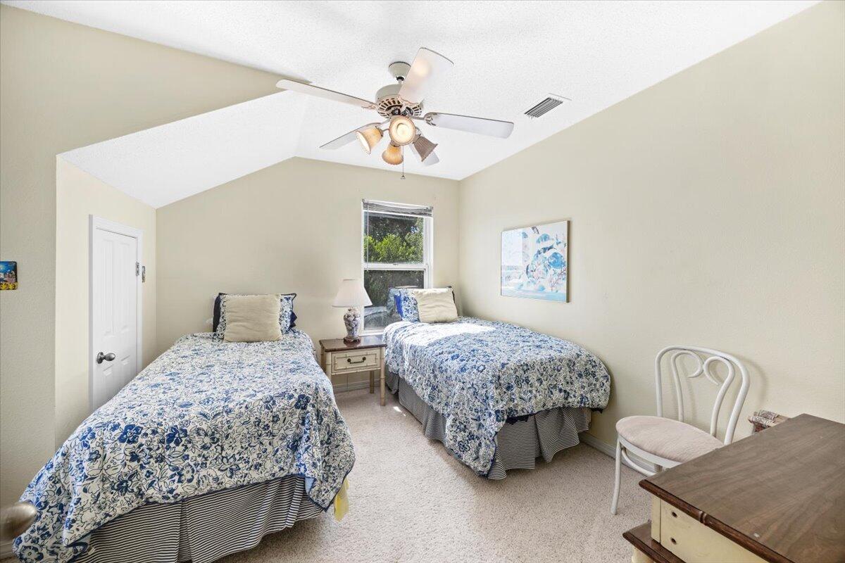 1559 W Highway 98
