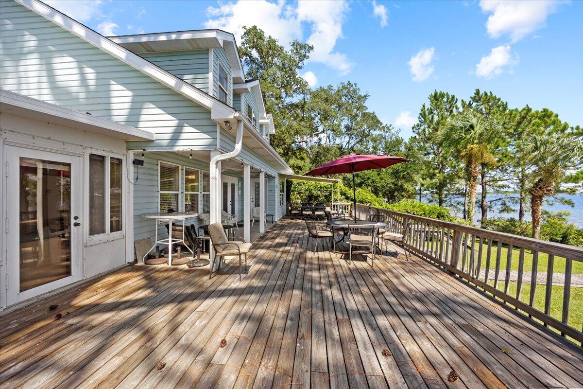 1559 W Highway 98