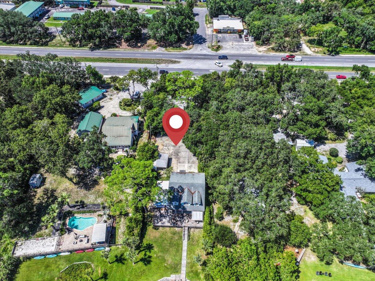 1559 W Highway 98