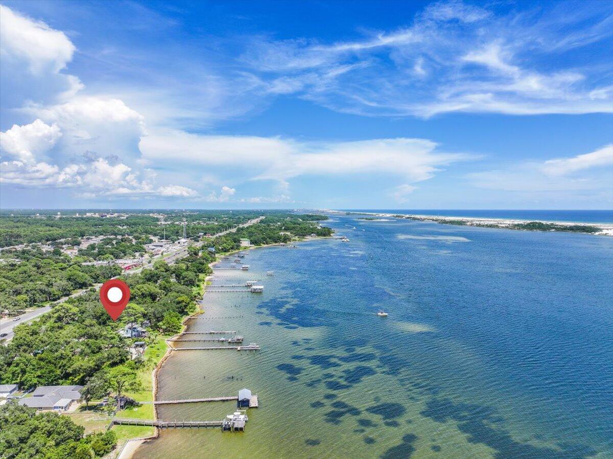 1559 W Highway 98