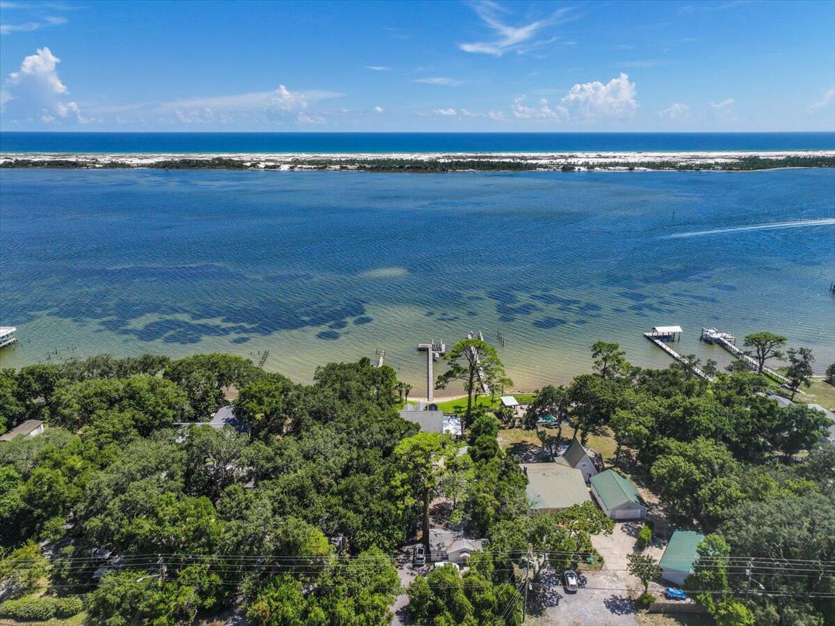 1559 W Highway 98